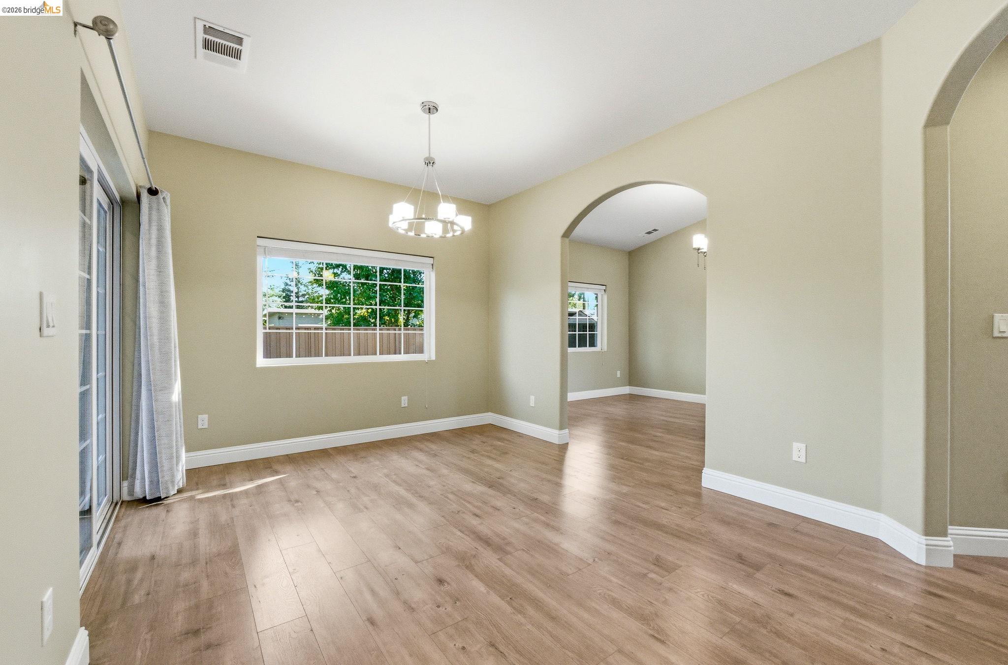 Detail Gallery Image 17 of 59 For 1747 1st Ave, Walnut Creek,  CA 94597 - 4 Beds | 3/1 Baths