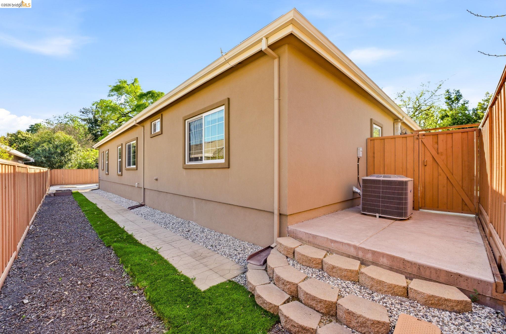 Detail Gallery Image 39 of 59 For 1747 1st Ave, Walnut Creek,  CA 94597 - 4 Beds | 3/1 Baths