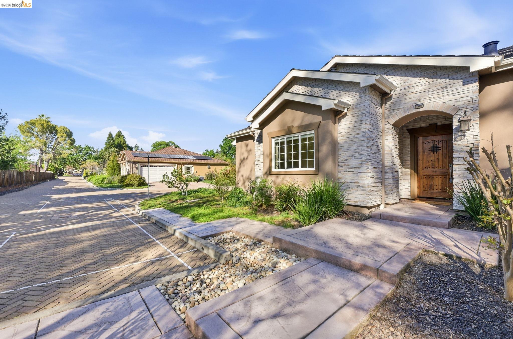 Detail Gallery Image 5 of 59 For 1747 1st Ave, Walnut Creek,  CA 94597 - 4 Beds | 3/1 Baths