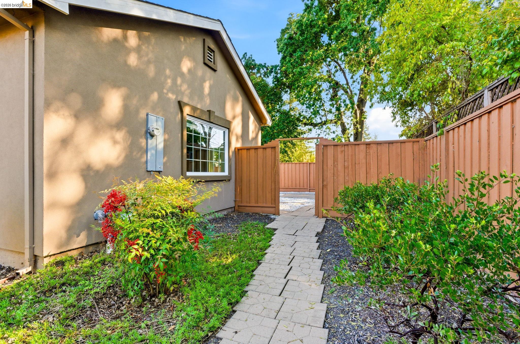 Detail Gallery Image 46 of 59 For 1747 1st Ave, Walnut Creek,  CA 94597 - 4 Beds | 3/1 Baths