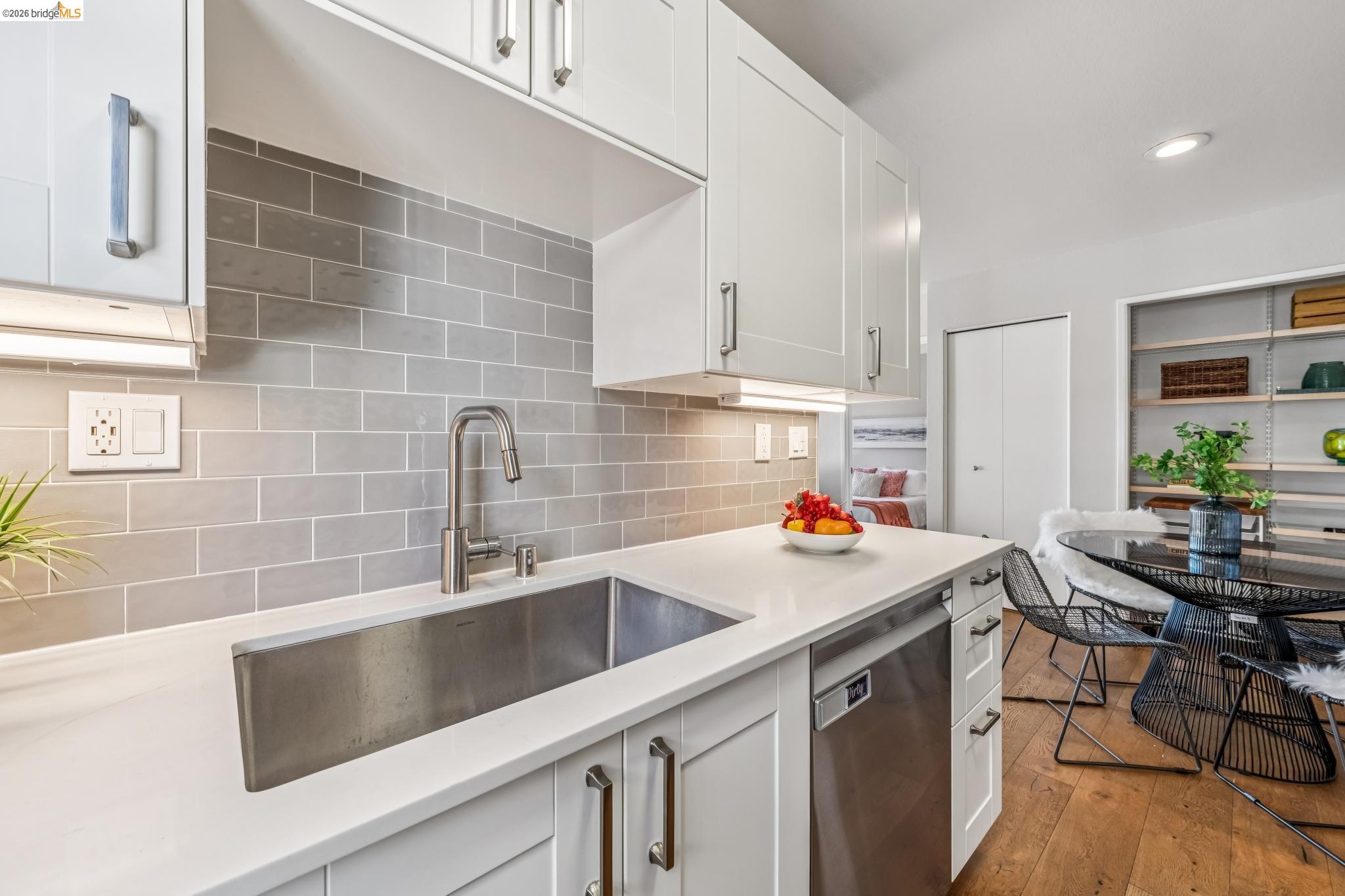 Detail Gallery Image 15 of 59 For 24 Bayside Ct, Richmond,  CA 94804 - 1 Beds | 1 Baths