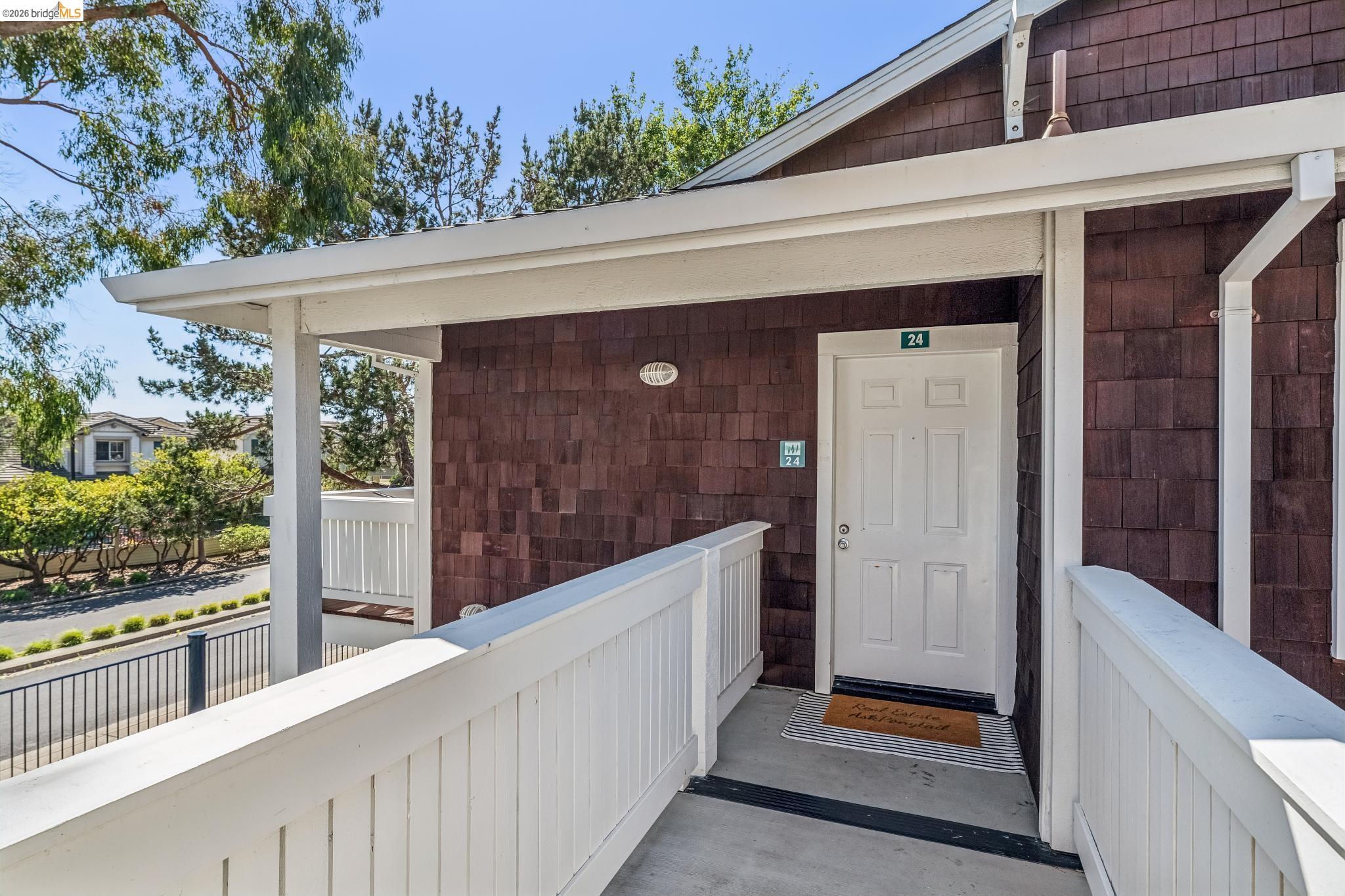 Photo #3: 41128338 Listing: Photo #3