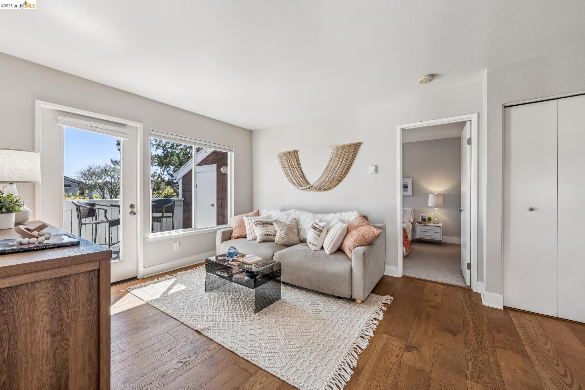 Photo #4: 41128338 Listing: Photo #4