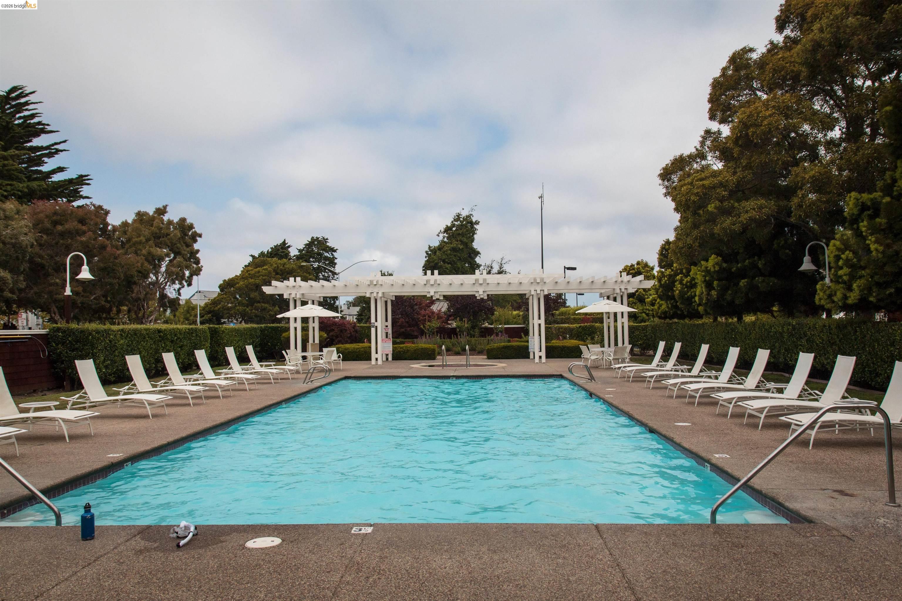 Detail Gallery Image 39 of 59 For 24 Bayside Ct, Richmond,  CA 94804 - 1 Beds | 1 Baths