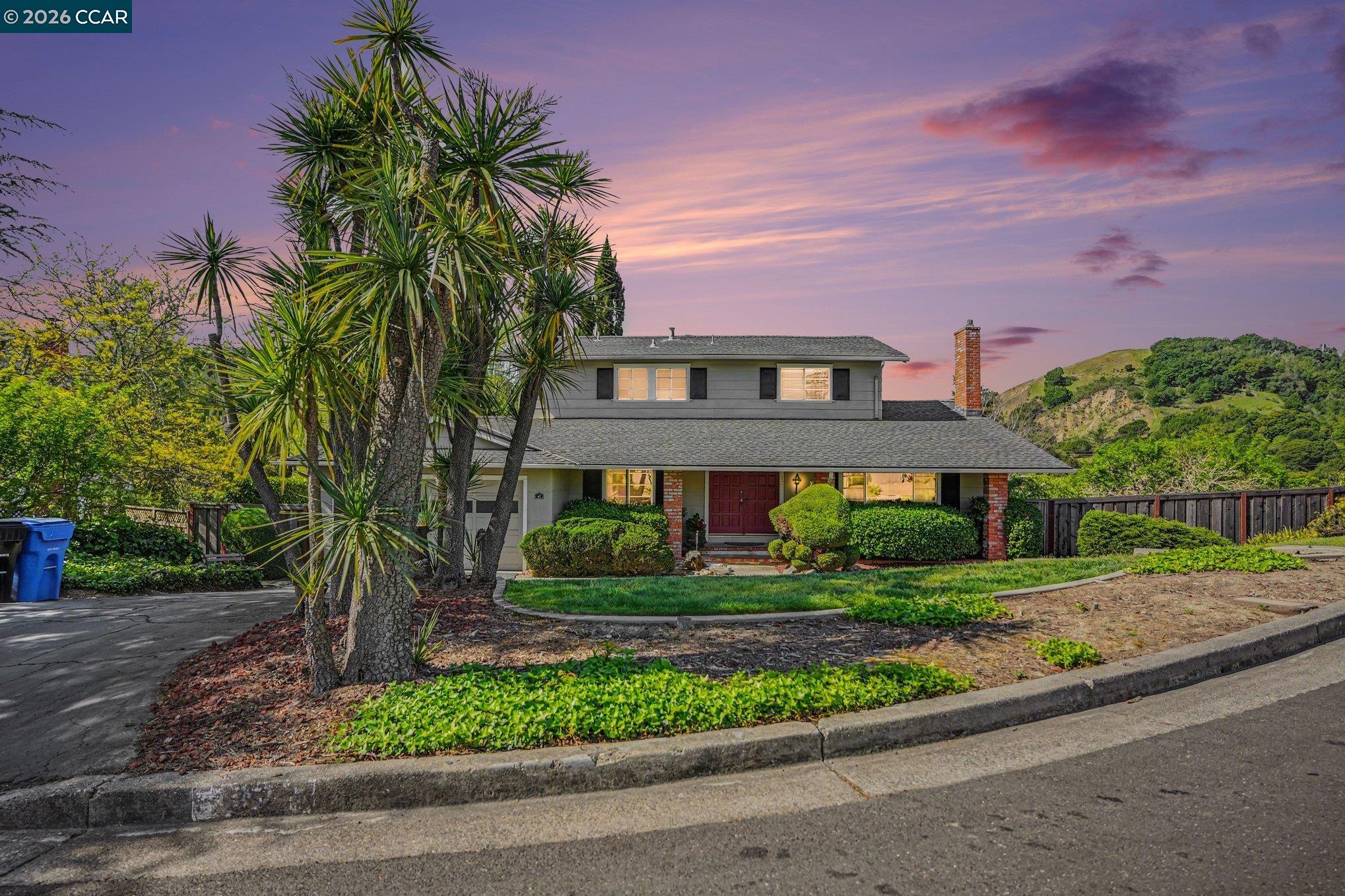 Front Image Thumbnail for CC41128341