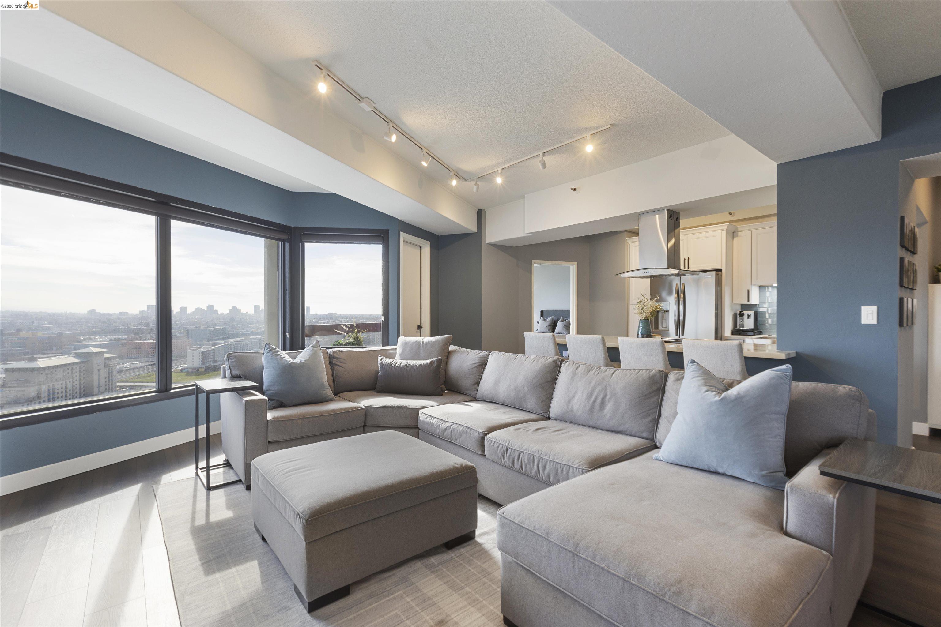 Photo #4: 41128342 Listing: Photo #4