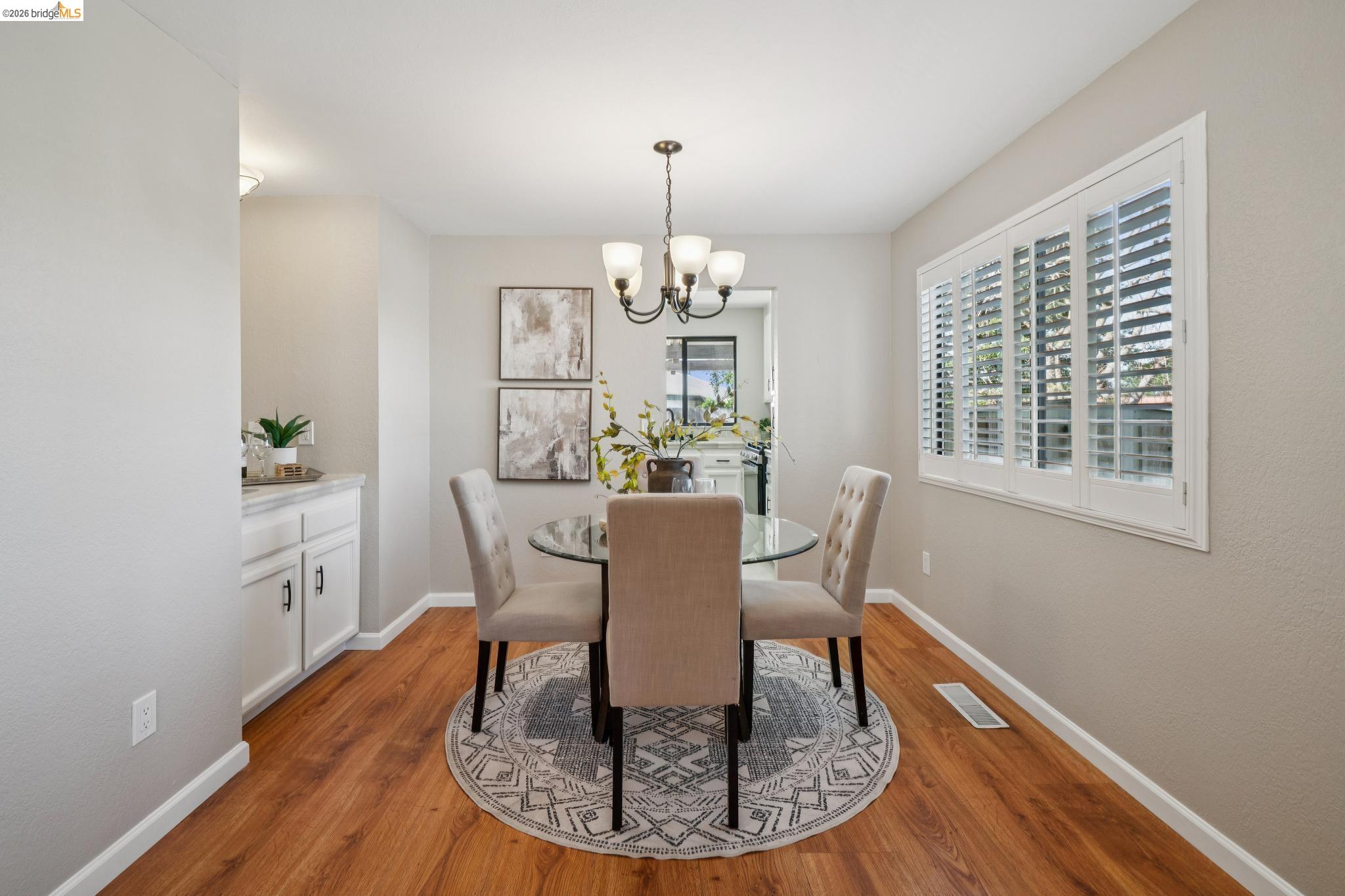 Detail Gallery Image 13 of 51 For 211 Meadowlark Way, Hercules,  CA 94547 - 3 Beds | 2 Baths