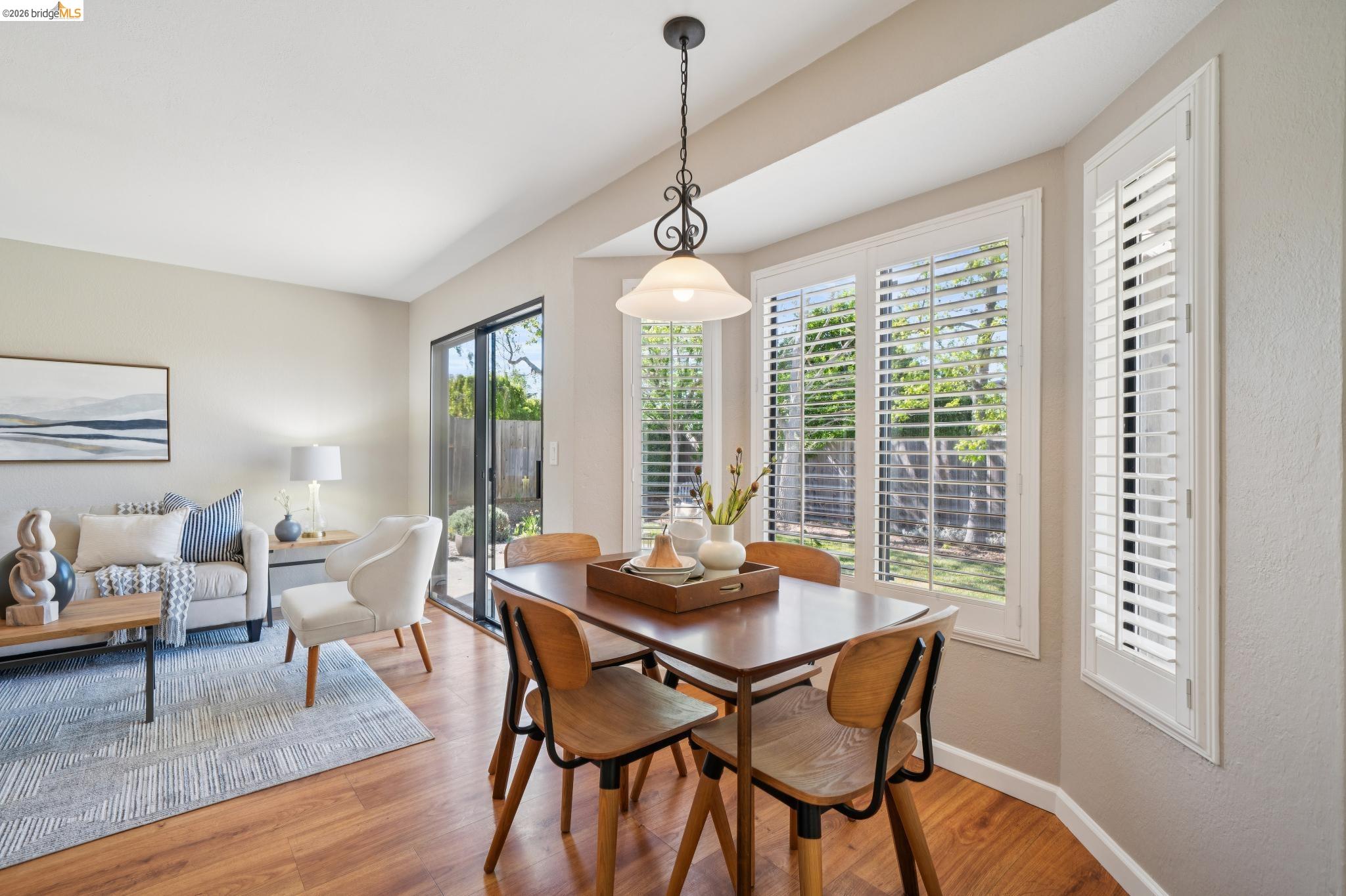 Detail Gallery Image 18 of 51 For 211 Meadowlark Way, Hercules,  CA 94547 - 3 Beds | 2 Baths