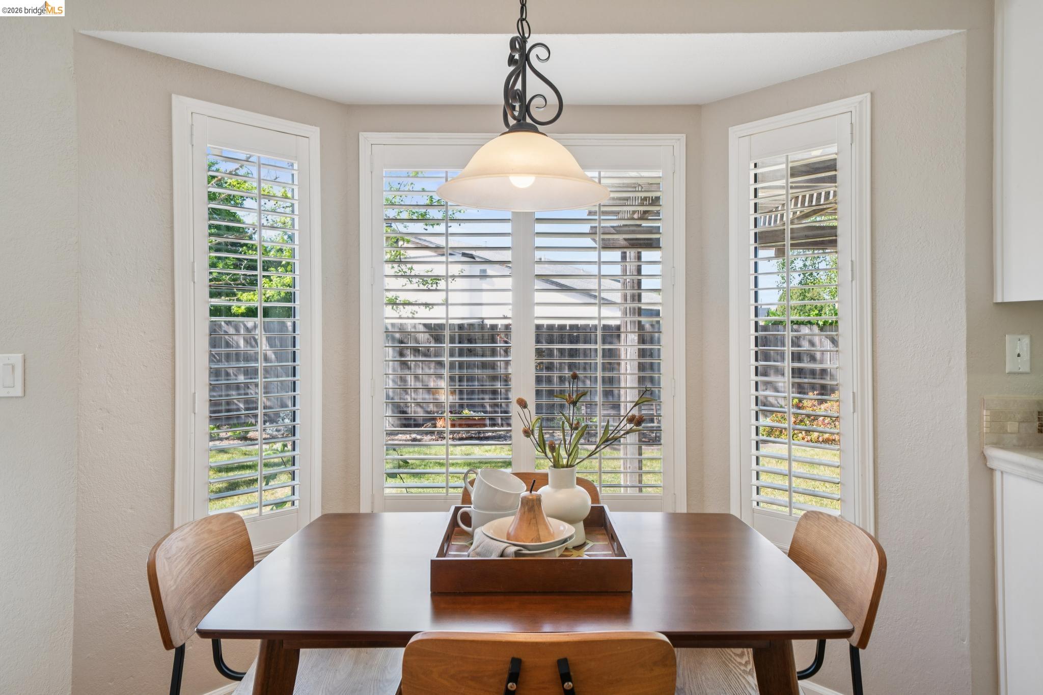 Detail Gallery Image 20 of 51 For 211 Meadowlark Way, Hercules,  CA 94547 - 3 Beds | 2 Baths