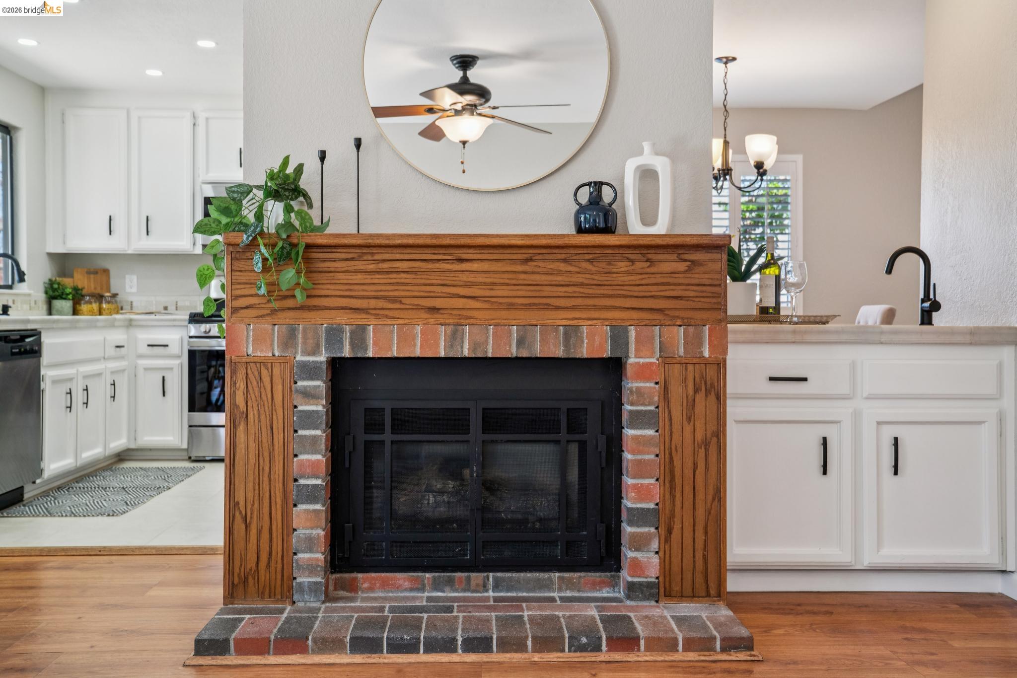 Detail Gallery Image 21 of 51 For 211 Meadowlark Way, Hercules,  CA 94547 - 3 Beds | 2 Baths