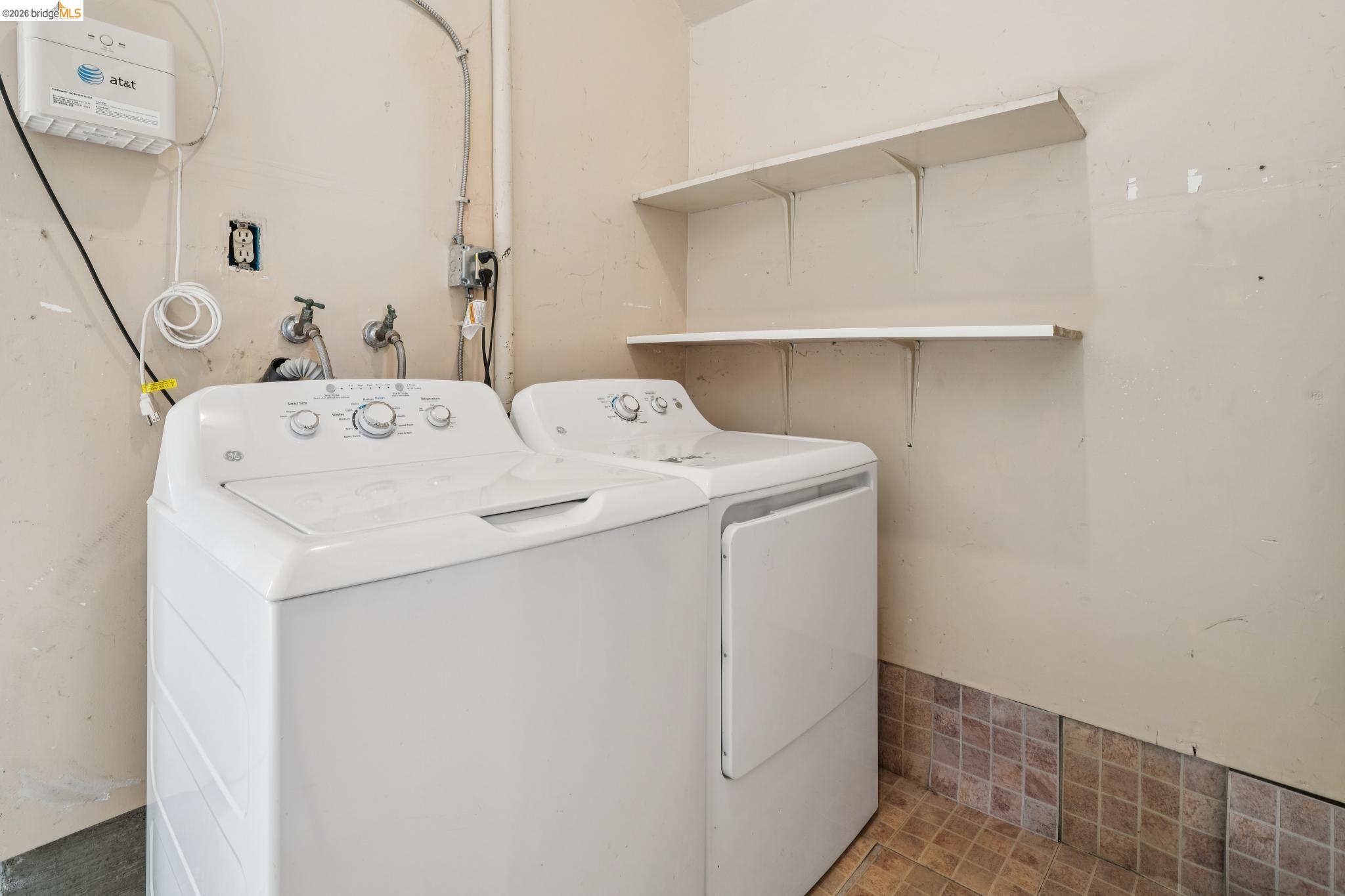 Detail Gallery Image 42 of 51 For 211 Meadowlark Way, Hercules,  CA 94547 - 3 Beds | 2 Baths