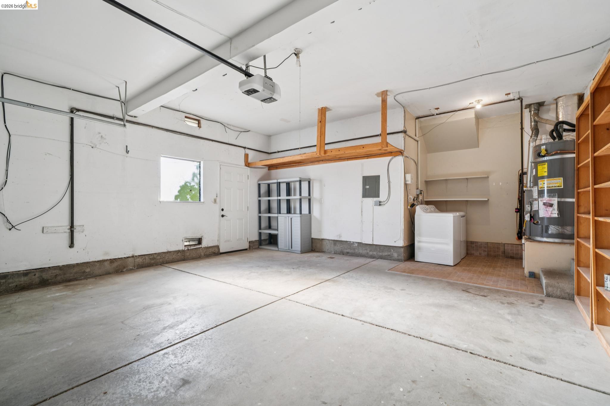 Detail Gallery Image 43 of 51 For 211 Meadowlark Way, Hercules,  CA 94547 - 3 Beds | 2 Baths