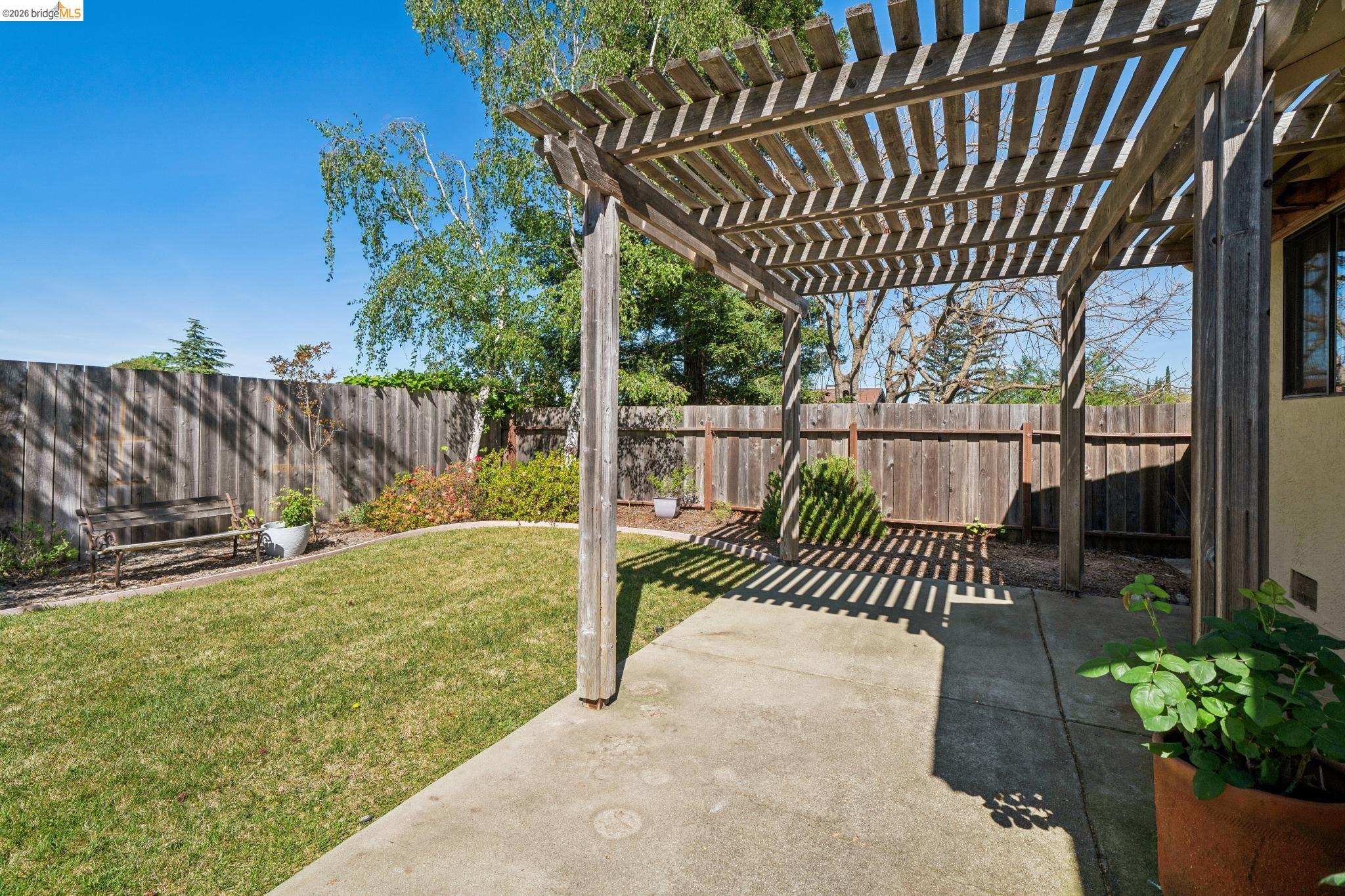 Detail Gallery Image 46 of 51 For 211 Meadowlark Way, Hercules,  CA 94547 - 3 Beds | 2 Baths