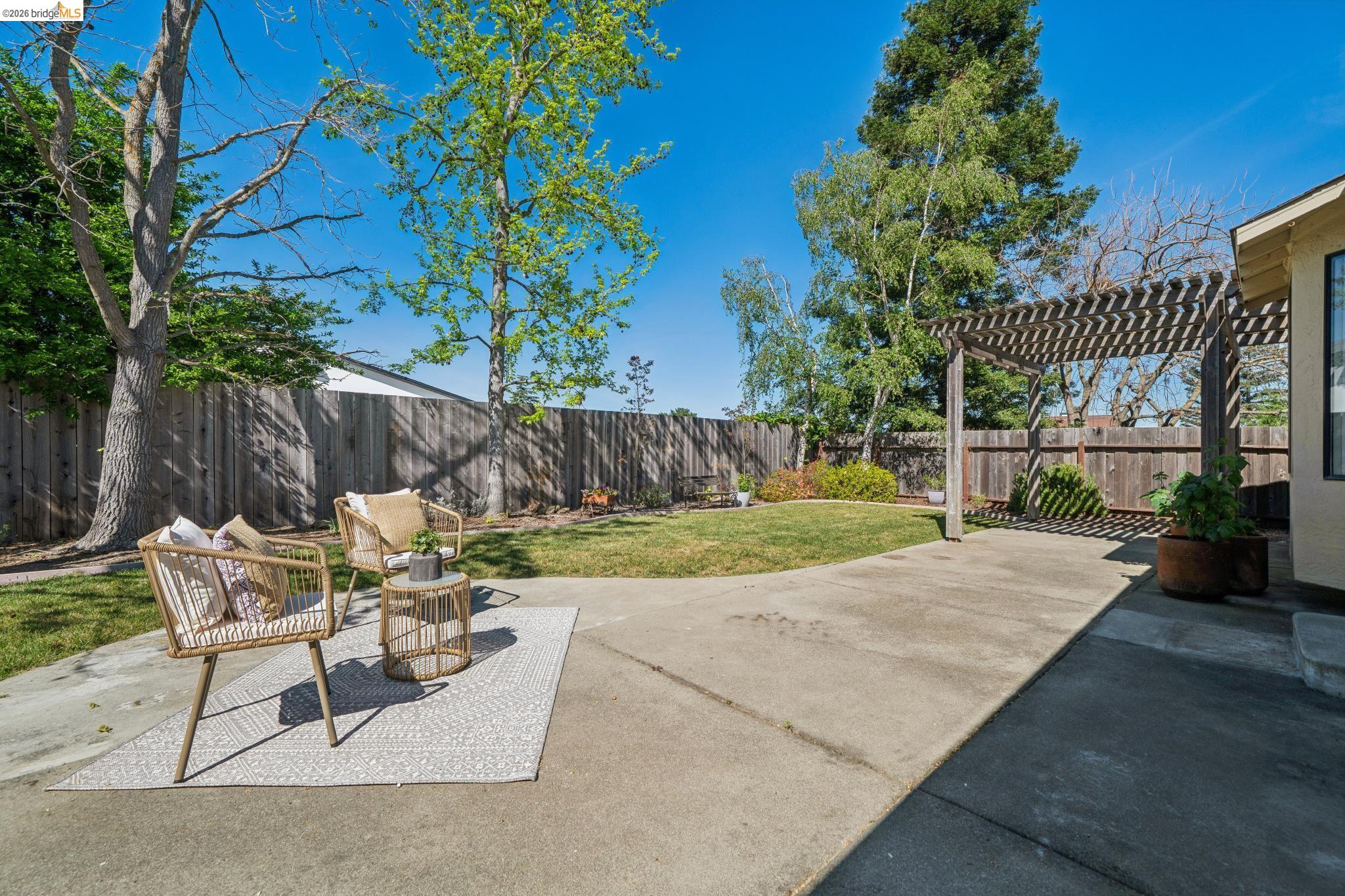 Detail Gallery Image 49 of 51 For 211 Meadowlark Way, Hercules,  CA 94547 - 3 Beds | 2 Baths