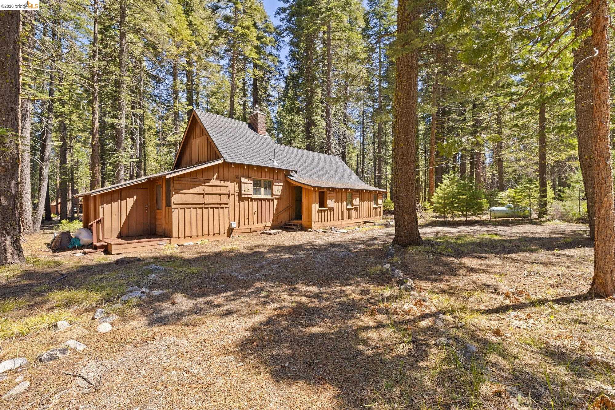 Detail Gallery Image 2 of 21 For 229 Sugarpine, Pinecrest,  CA 95364 - 2 Beds | 1 Baths