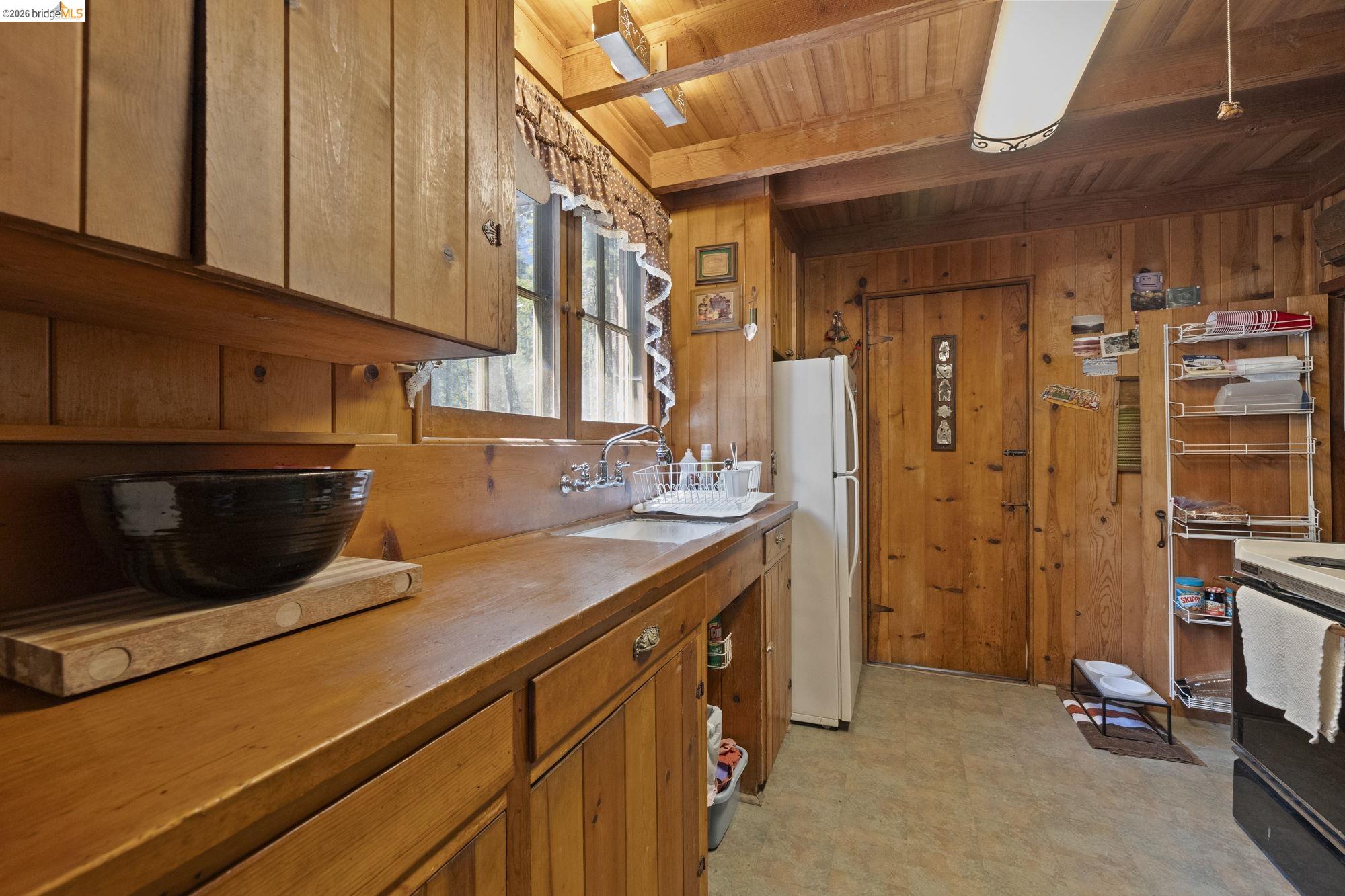 Detail Gallery Image 11 of 21 For 229 Sugarpine, Pinecrest,  CA 95364 - 2 Beds | 1 Baths