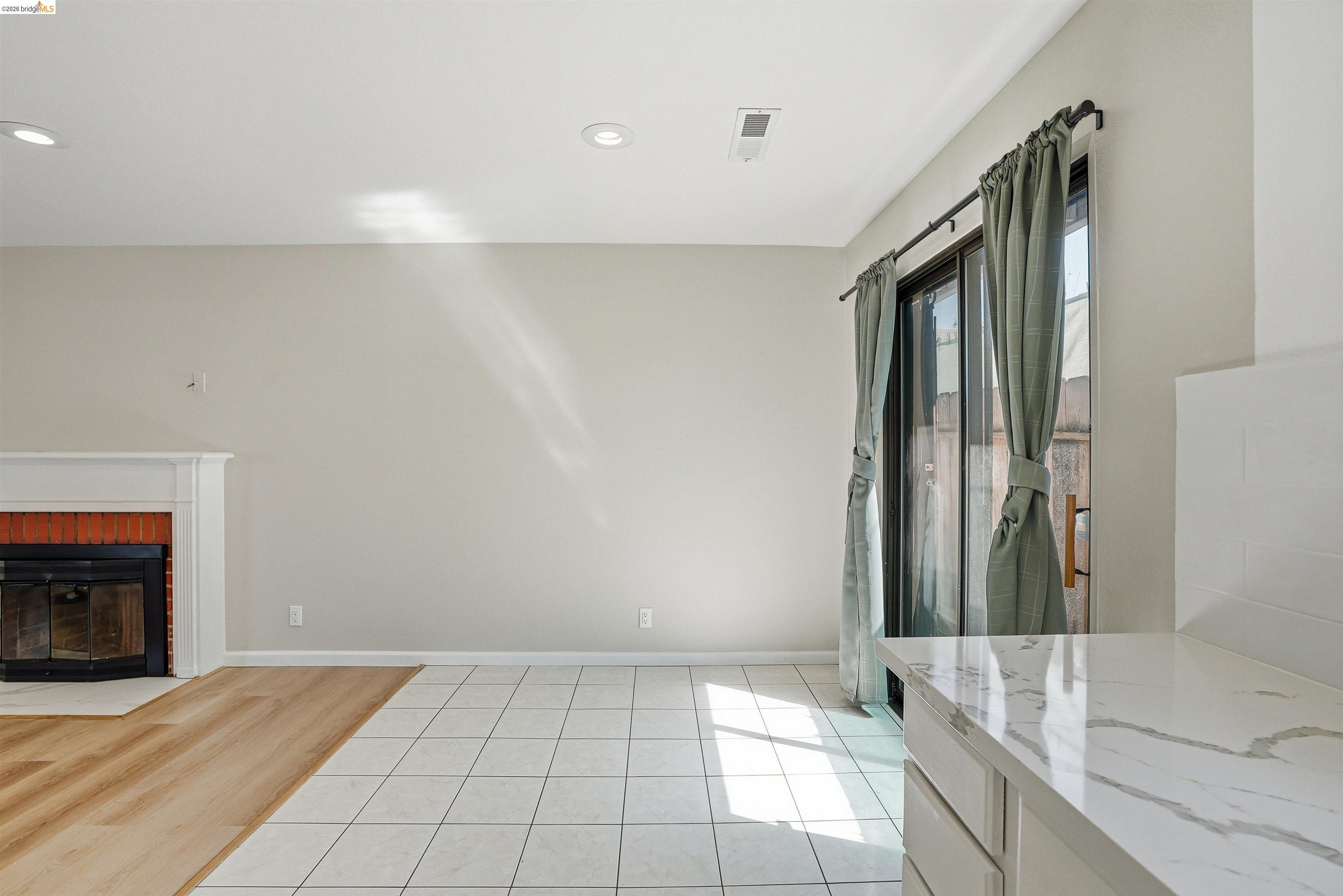 Detail Gallery Image 12 of 44 For 3012 Minna Ave, Oakland,  CA 94619 - – Beds | – Baths
