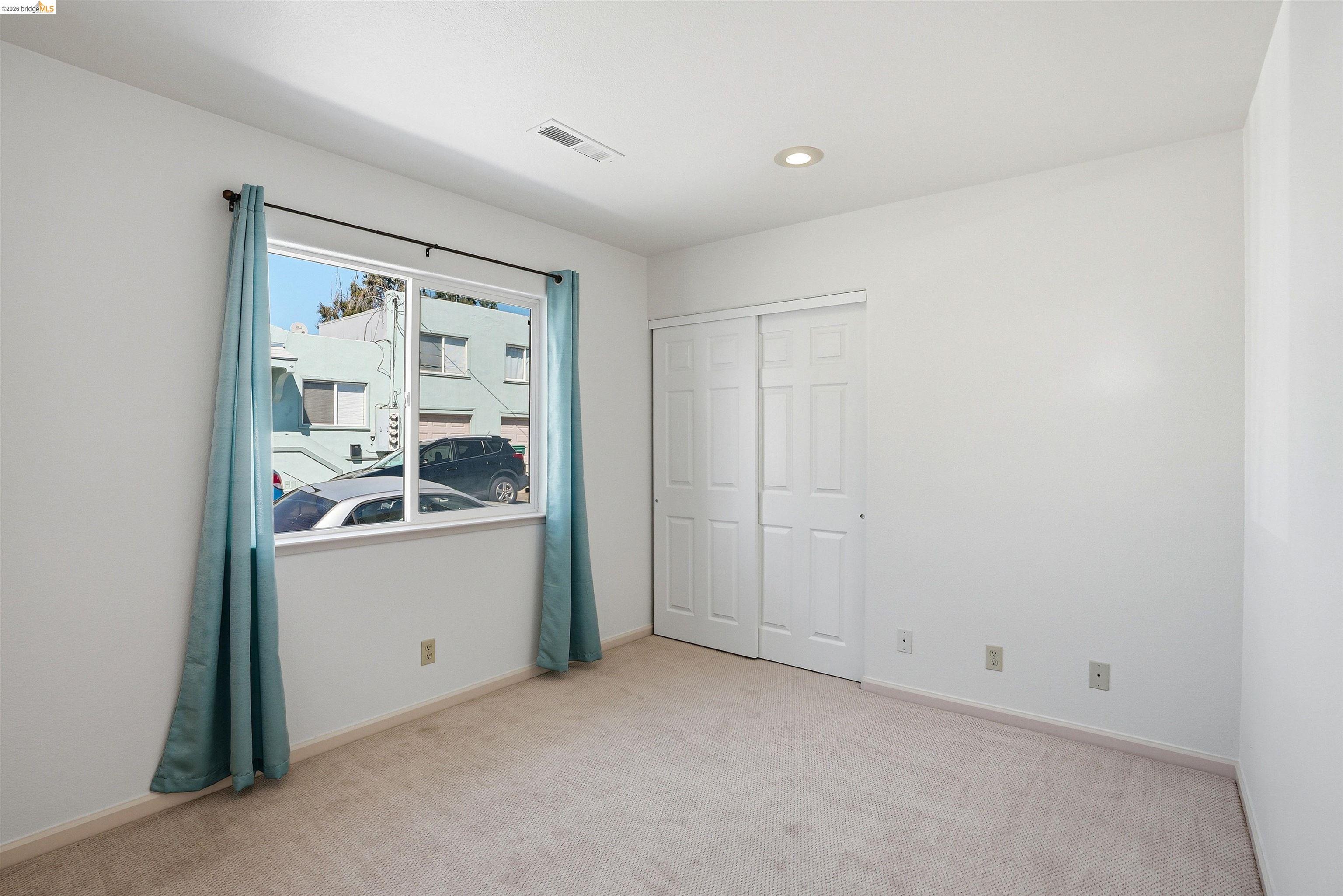 Detail Gallery Image 40 of 44 For 3012 Minna Ave, Oakland,  CA 94619 - – Beds | – Baths