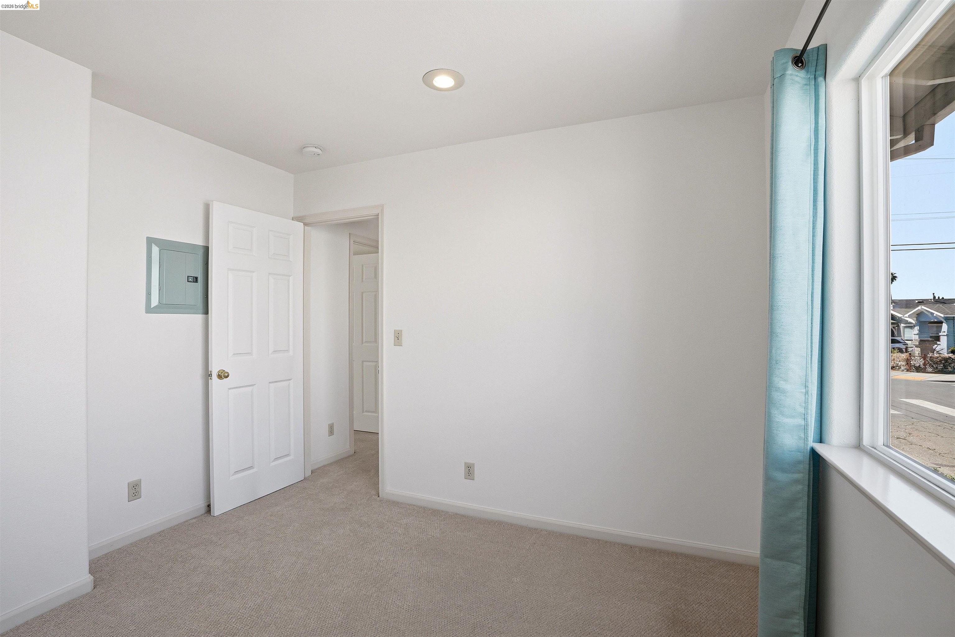 Detail Gallery Image 42 of 44 For 3012 Minna Ave, Oakland,  CA 94619 - – Beds | – Baths