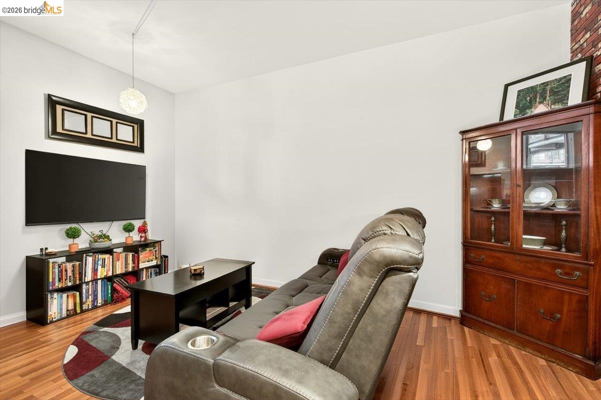 Photo #11: 41128348 Listing: Photo #11