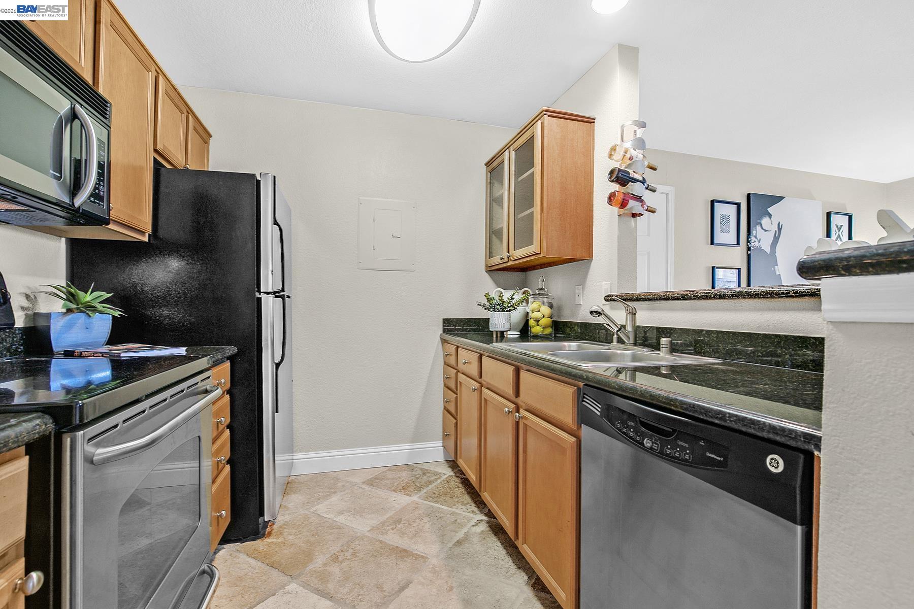 Detail Gallery Image 11 of 31 For 150 Reflections Drive #13,  San Ramon,  CA 94583 - 1 Beds | 1 Baths