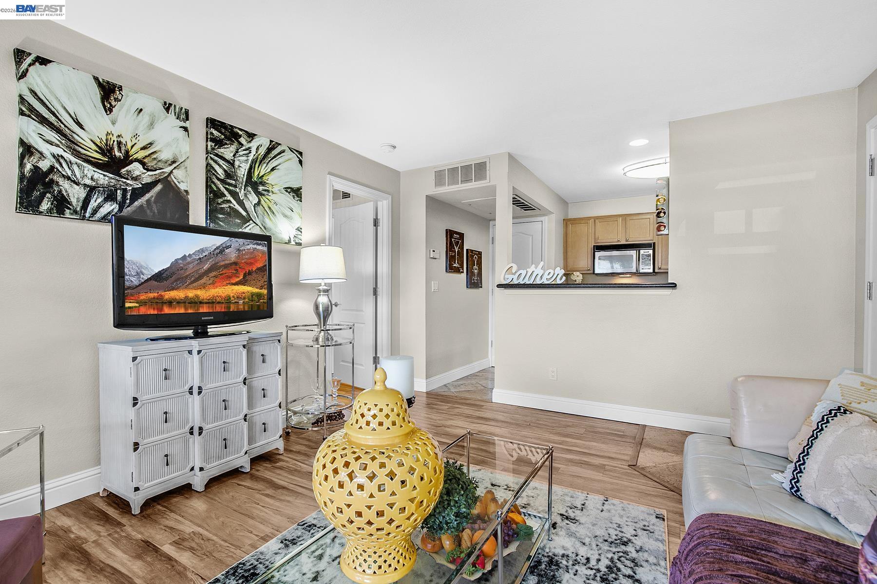 Detail Gallery Image 8 of 31 For 150 Reflections Drive #13,  San Ramon,  CA 94583 - 1 Beds | 1 Baths