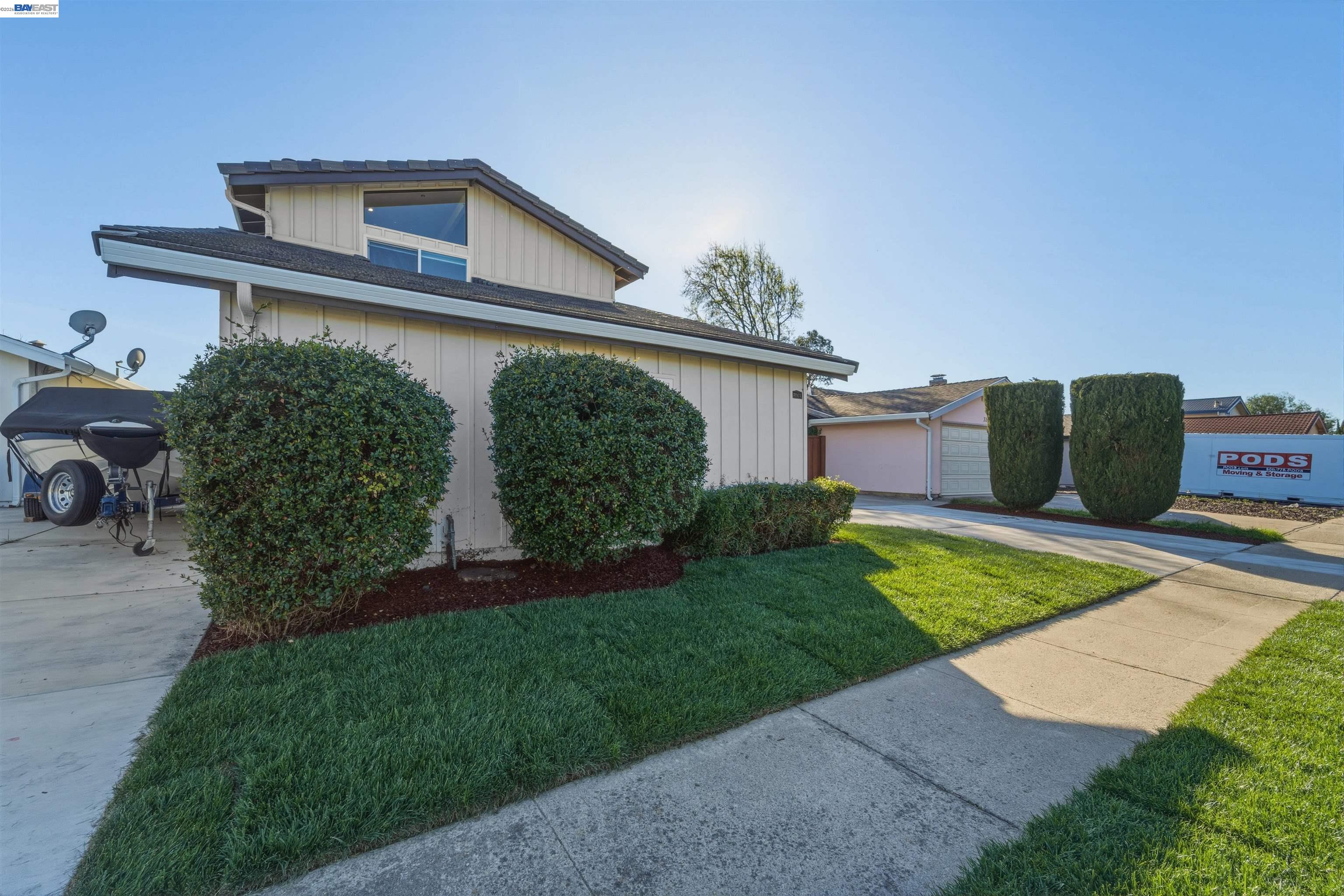 Detail Gallery Image 23 of 31 For 32471 Lake Ree St, Fremont,  CA 94555 - 4 Beds | 2 Baths