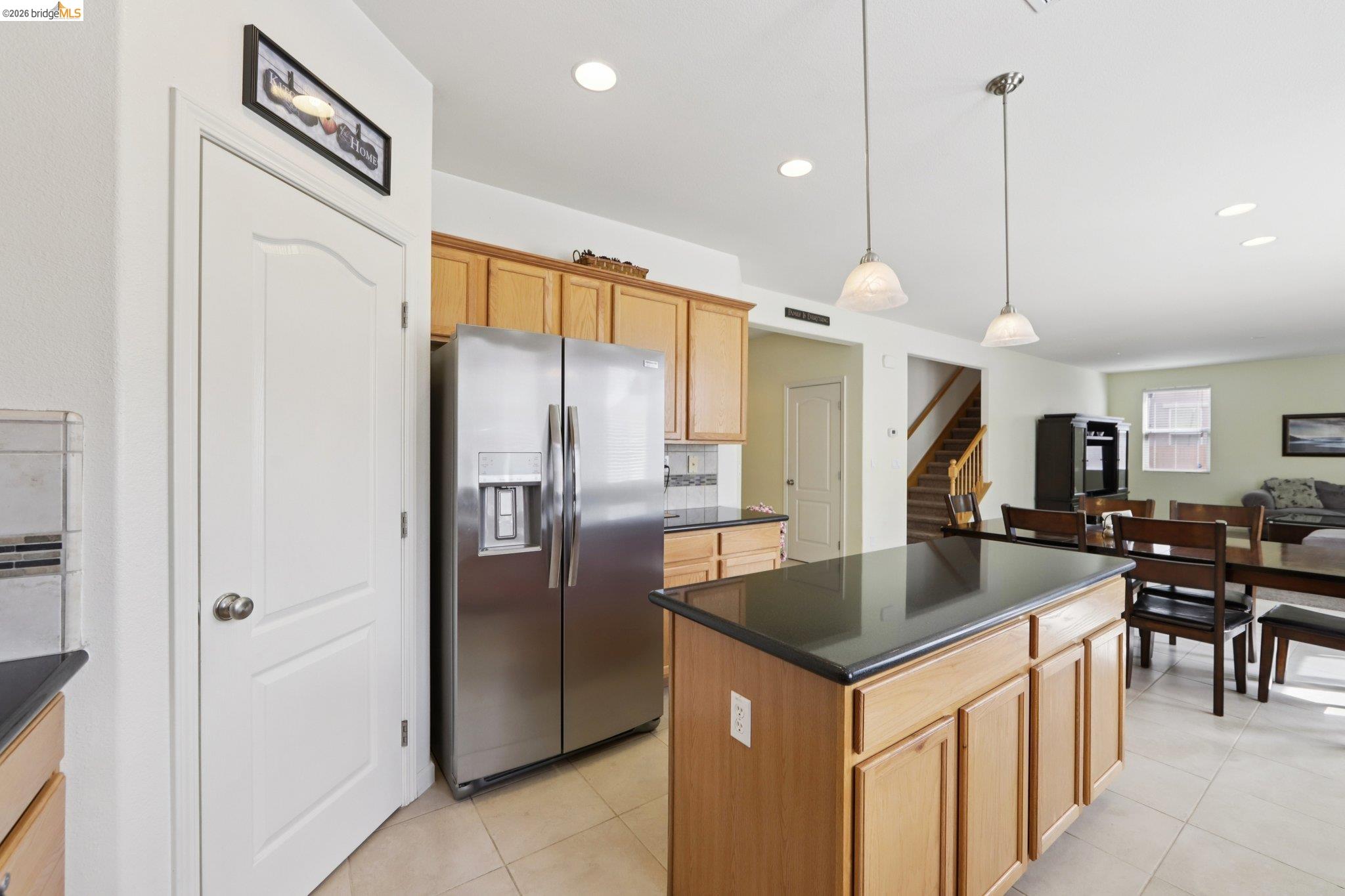 Detail Gallery Image 20 of 42 For 1327 Tuolumne Way, Oakley,  CA 94561 - 5 Beds | 3 Baths