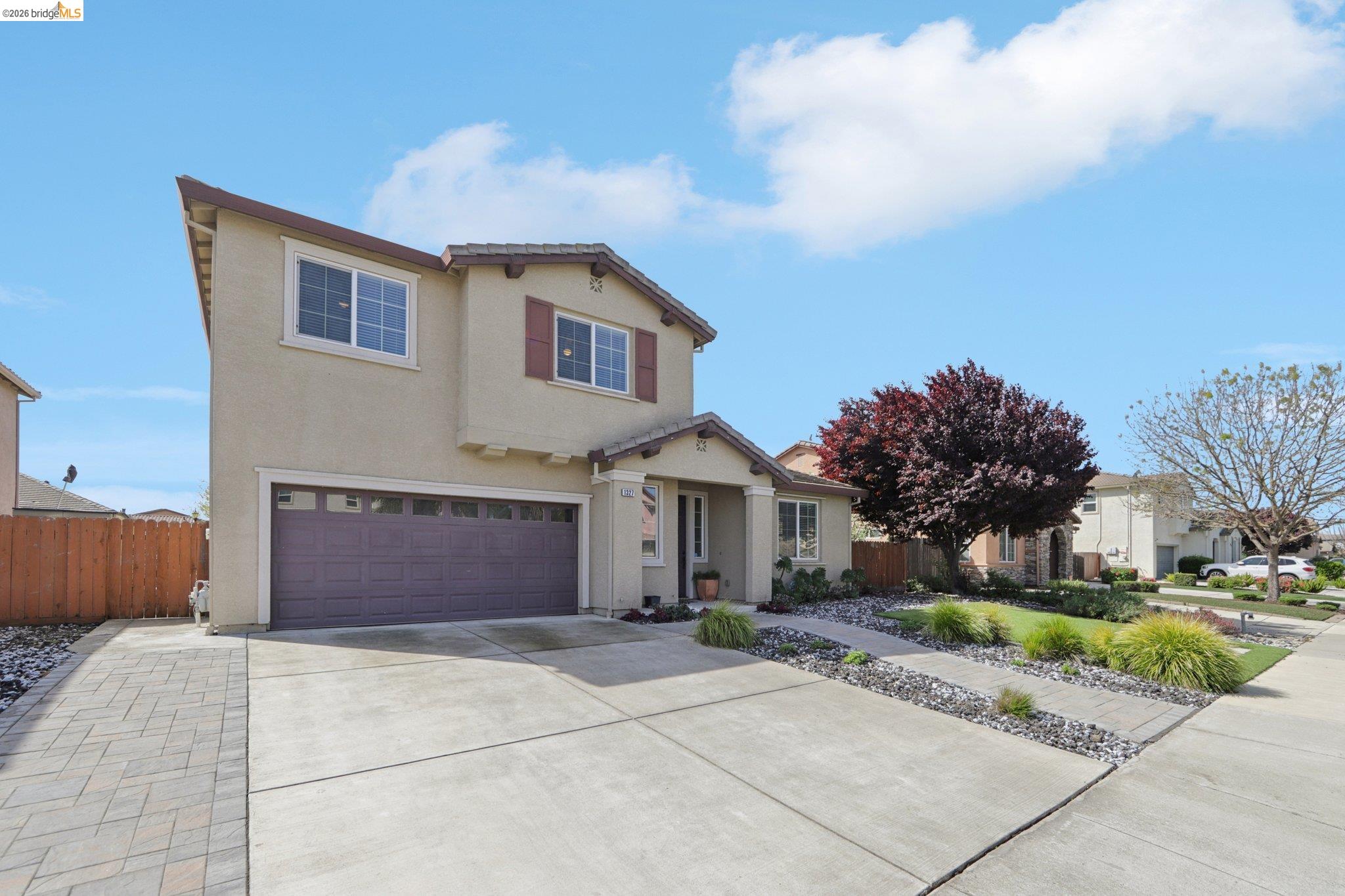 Detail Gallery Image 3 of 42 For 1327 Tuolumne Way, Oakley,  CA 94561 - 5 Beds | 3 Baths