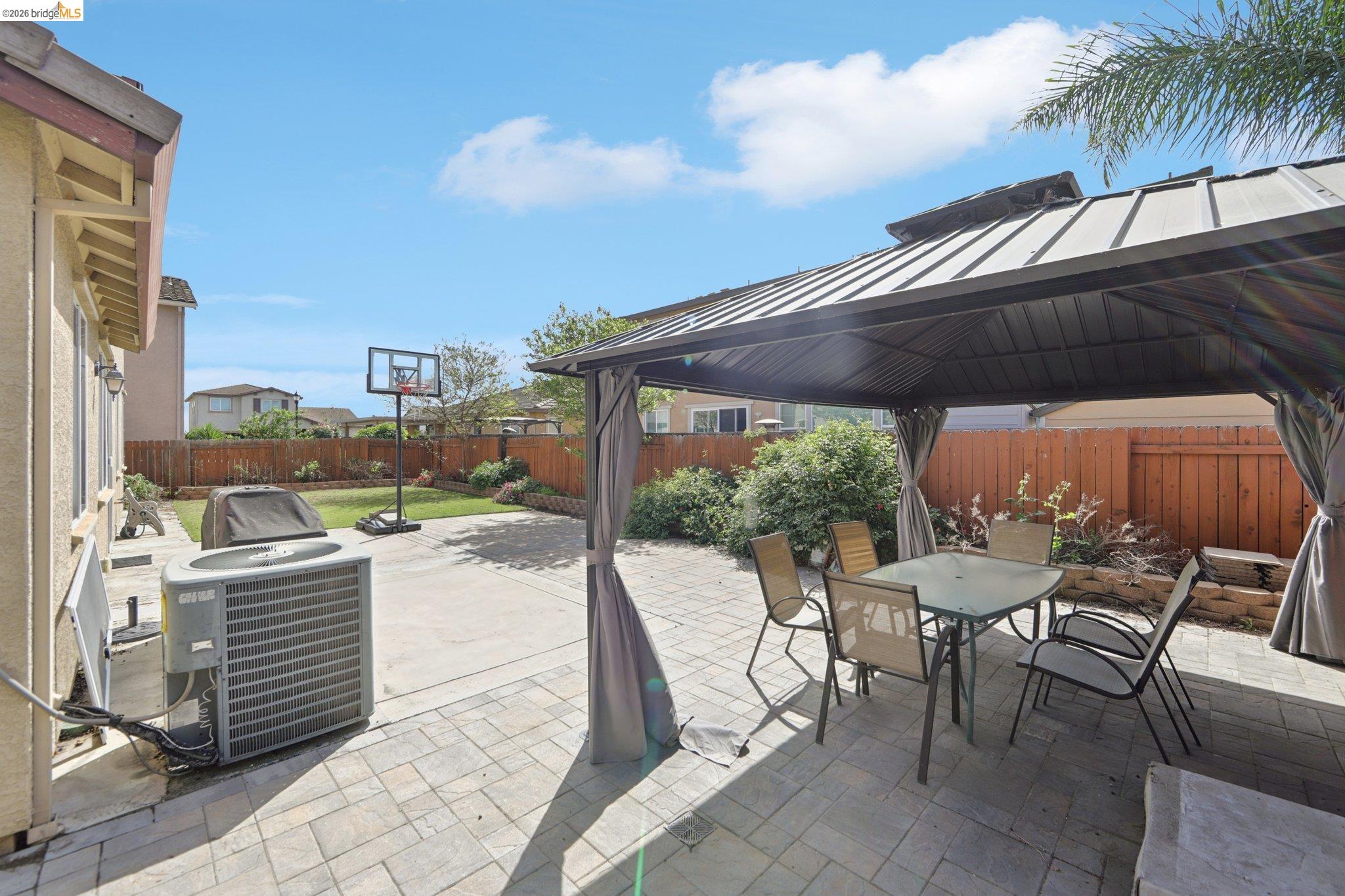 Detail Gallery Image 34 of 42 For 1327 Tuolumne Way, Oakley,  CA 94561 - 5 Beds | 3 Baths