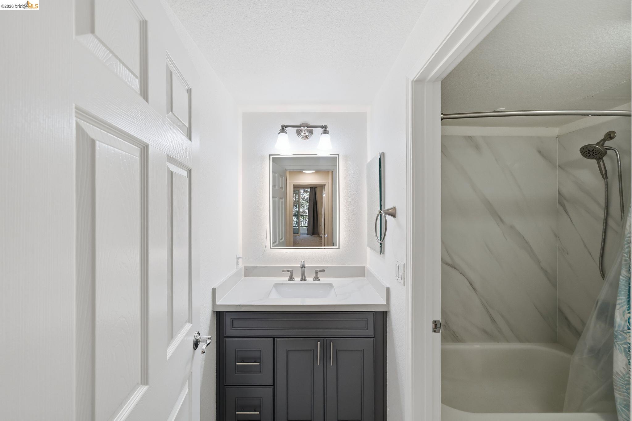 Detail Gallery Image 28 of 38 For 4132 Clarinbridge Cir, Dublin,  CA 94568 - 2 Beds | 2 Baths