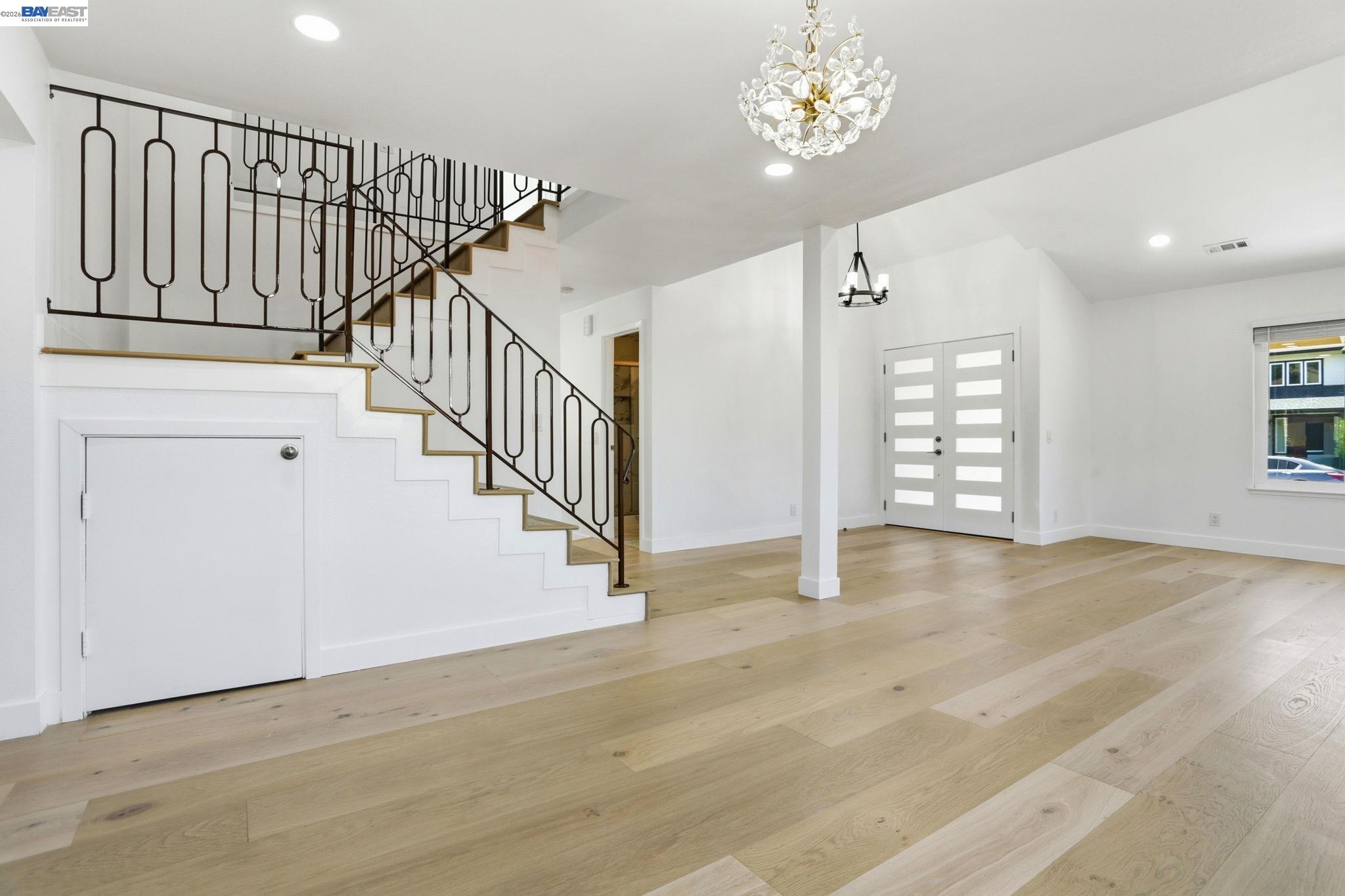 Detail Gallery Image 8 of 19 For 124 Erin Dr, Vallejo,  CA 94589 - 4 Beds | 2/1 Baths