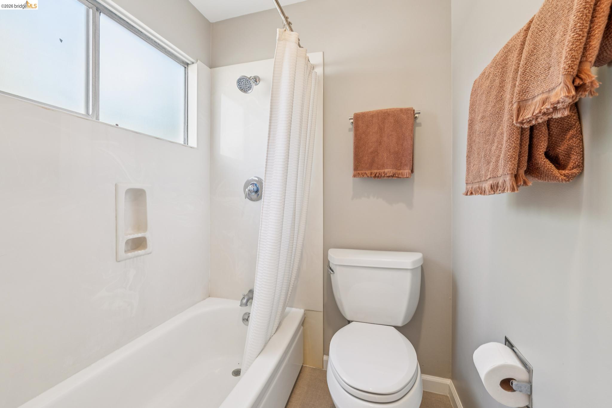 Detail Gallery Image 36 of 60 For 2751 Perlita Ct, Hayward,  CA 94541 - 3 Beds | 2 Baths