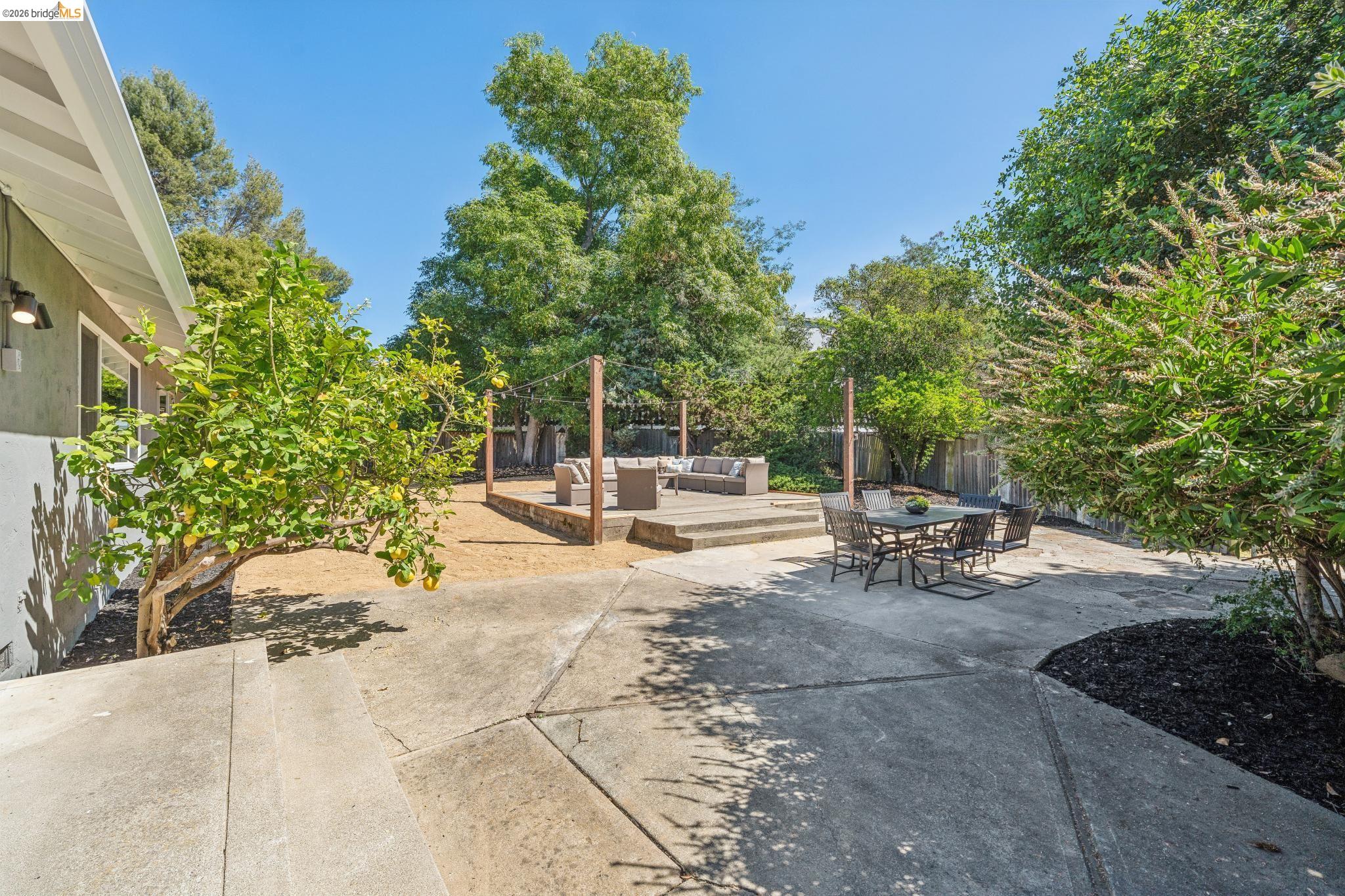 Detail Gallery Image 40 of 60 For 2751 Perlita Ct, Hayward,  CA 94541 - 3 Beds | 2 Baths