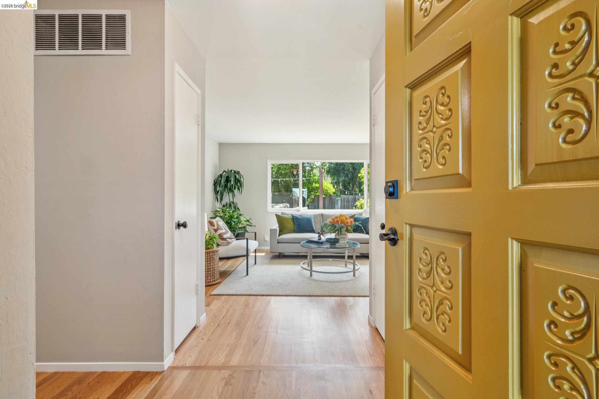 Detail Gallery Image 5 of 60 For 2751 Perlita Ct, Hayward,  CA 94541 - 3 Beds | 2 Baths