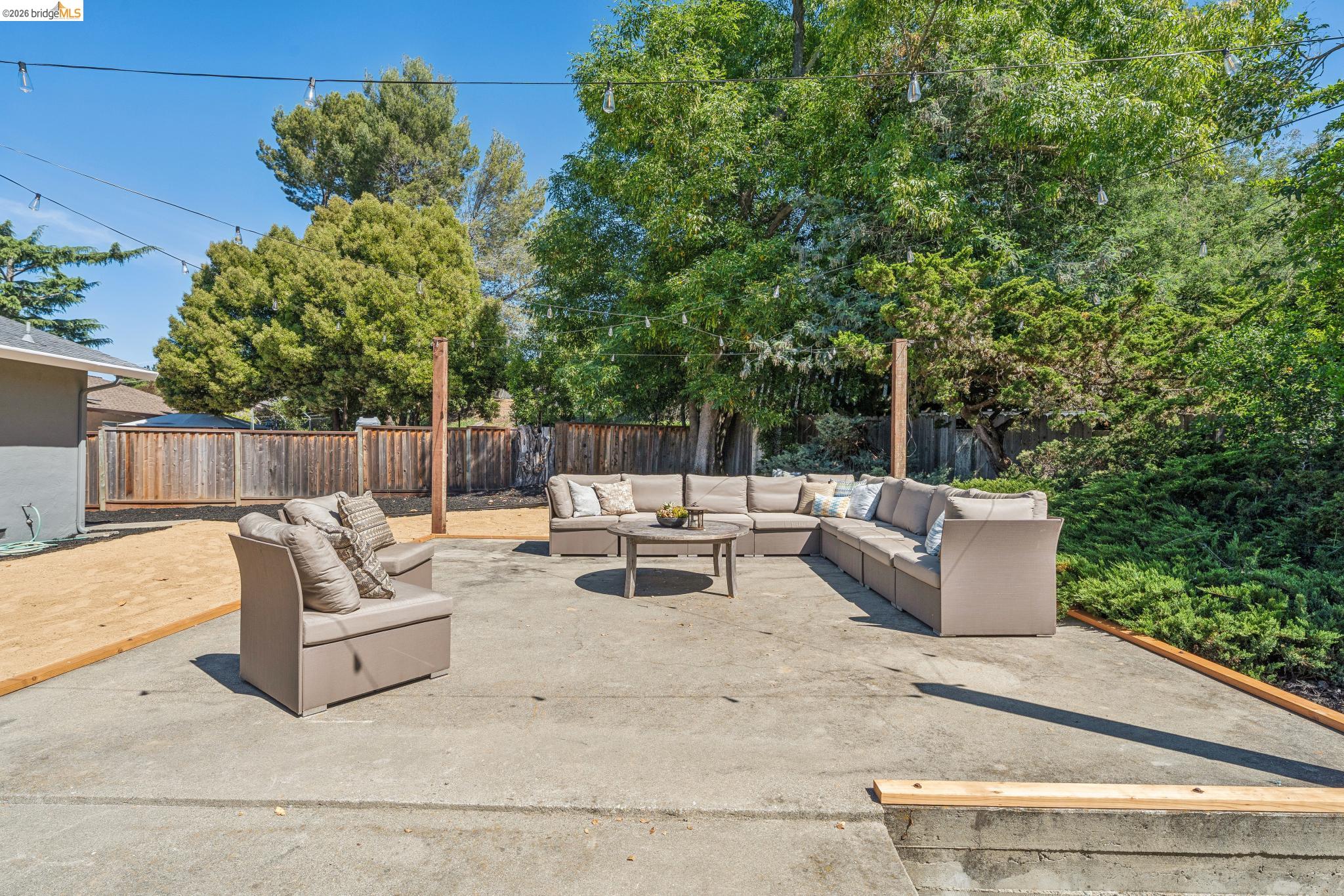 Detail Gallery Image 45 of 60 For 2751 Perlita Ct, Hayward,  CA 94541 - 3 Beds | 2 Baths