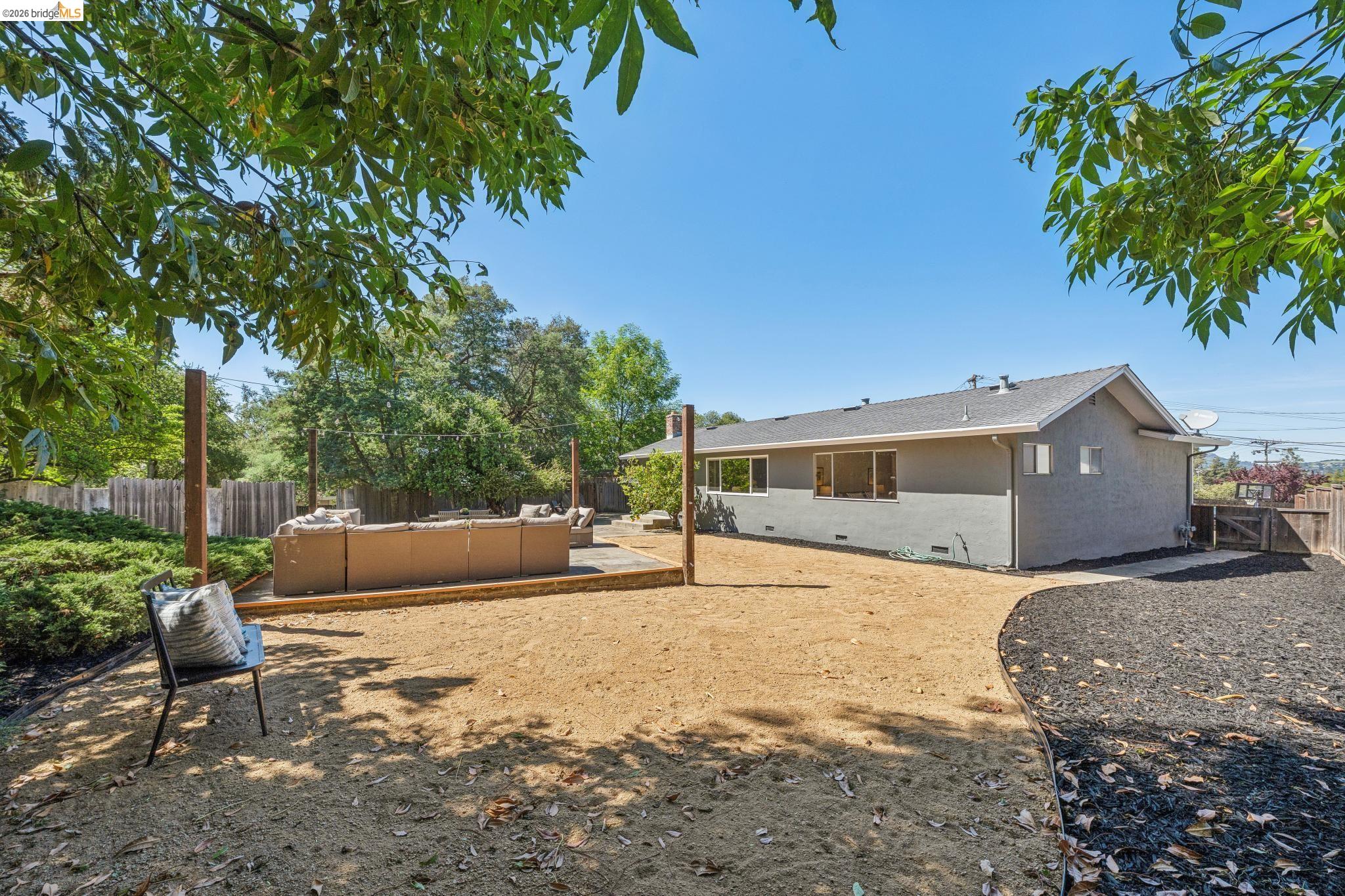 Detail Gallery Image 47 of 60 For 2751 Perlita Ct, Hayward,  CA 94541 - 3 Beds | 2 Baths