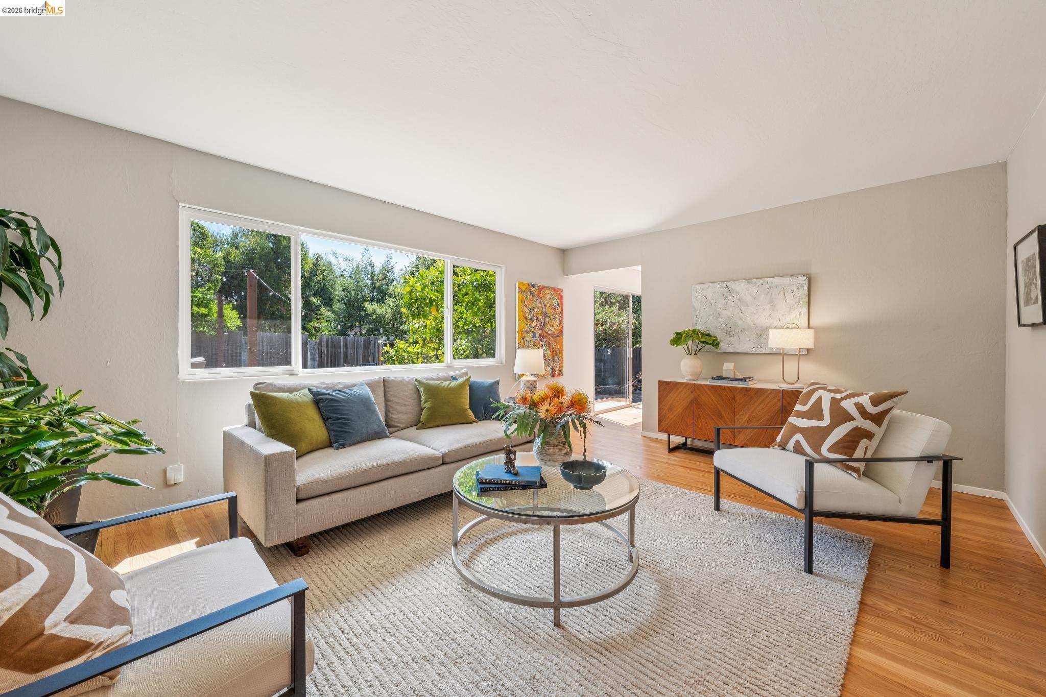 Detail Gallery Image 6 of 60 For 2751 Perlita Ct, Hayward,  CA 94541 - 3 Beds | 2 Baths