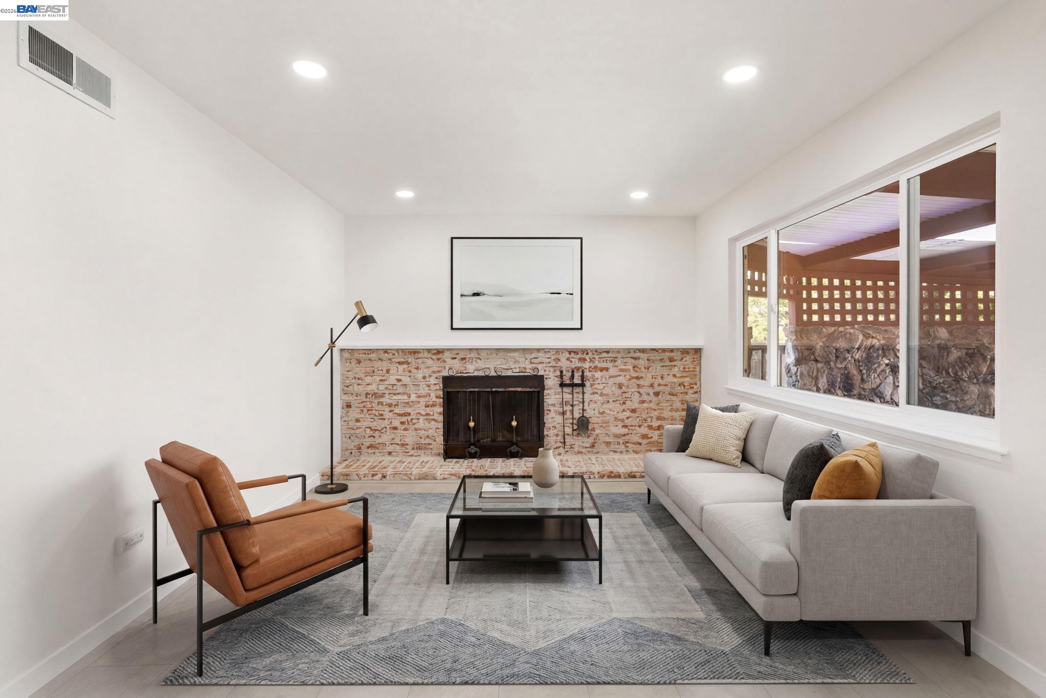 Detail Gallery Image 3 of 54 For 2526 Oakes Dr, Hayward,  CA 94542 - 3 Beds | 2 Baths