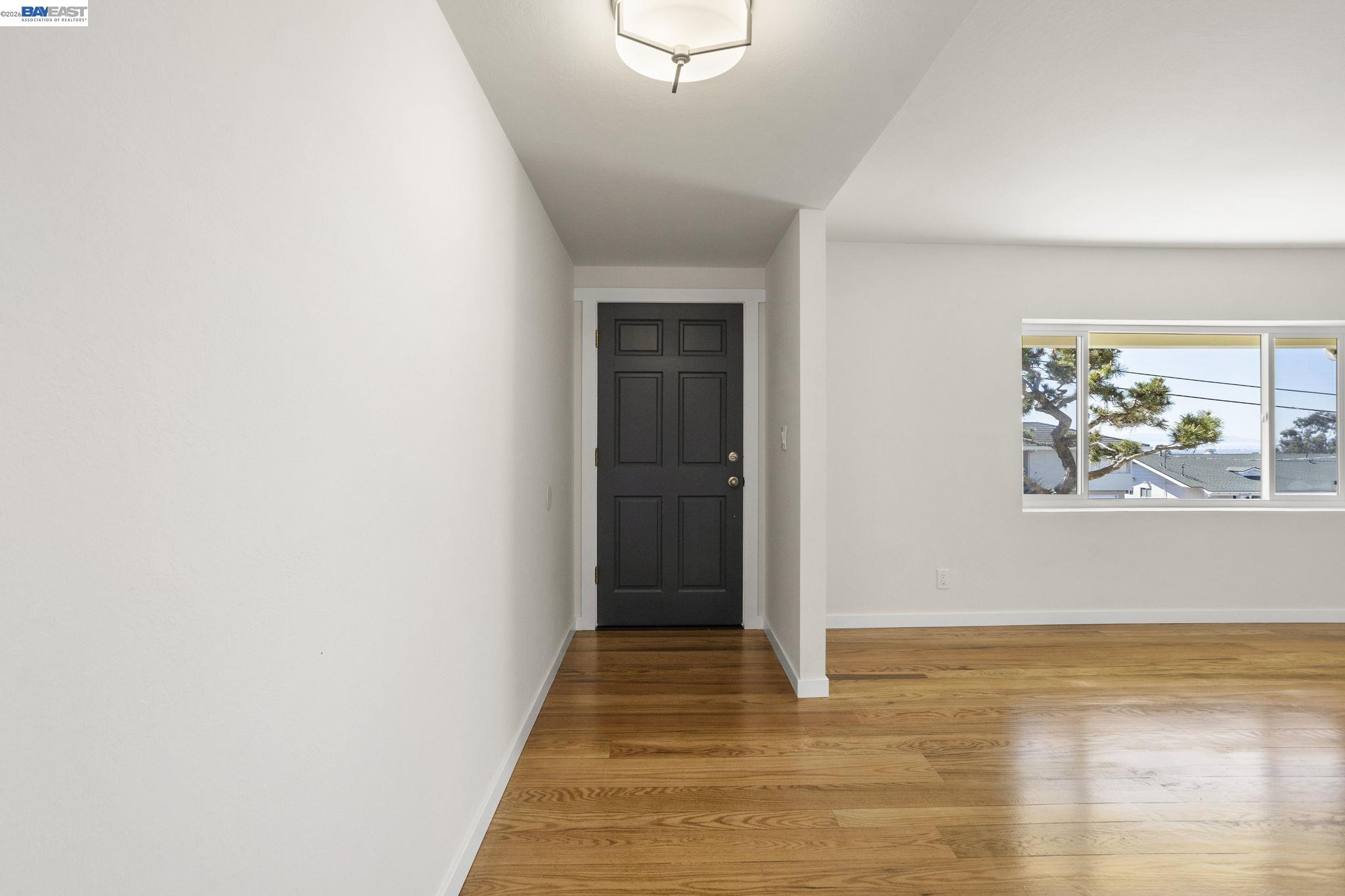 Detail Gallery Image 7 of 54 For 2526 Oakes Dr, Hayward,  CA 94542 - 3 Beds | 2 Baths