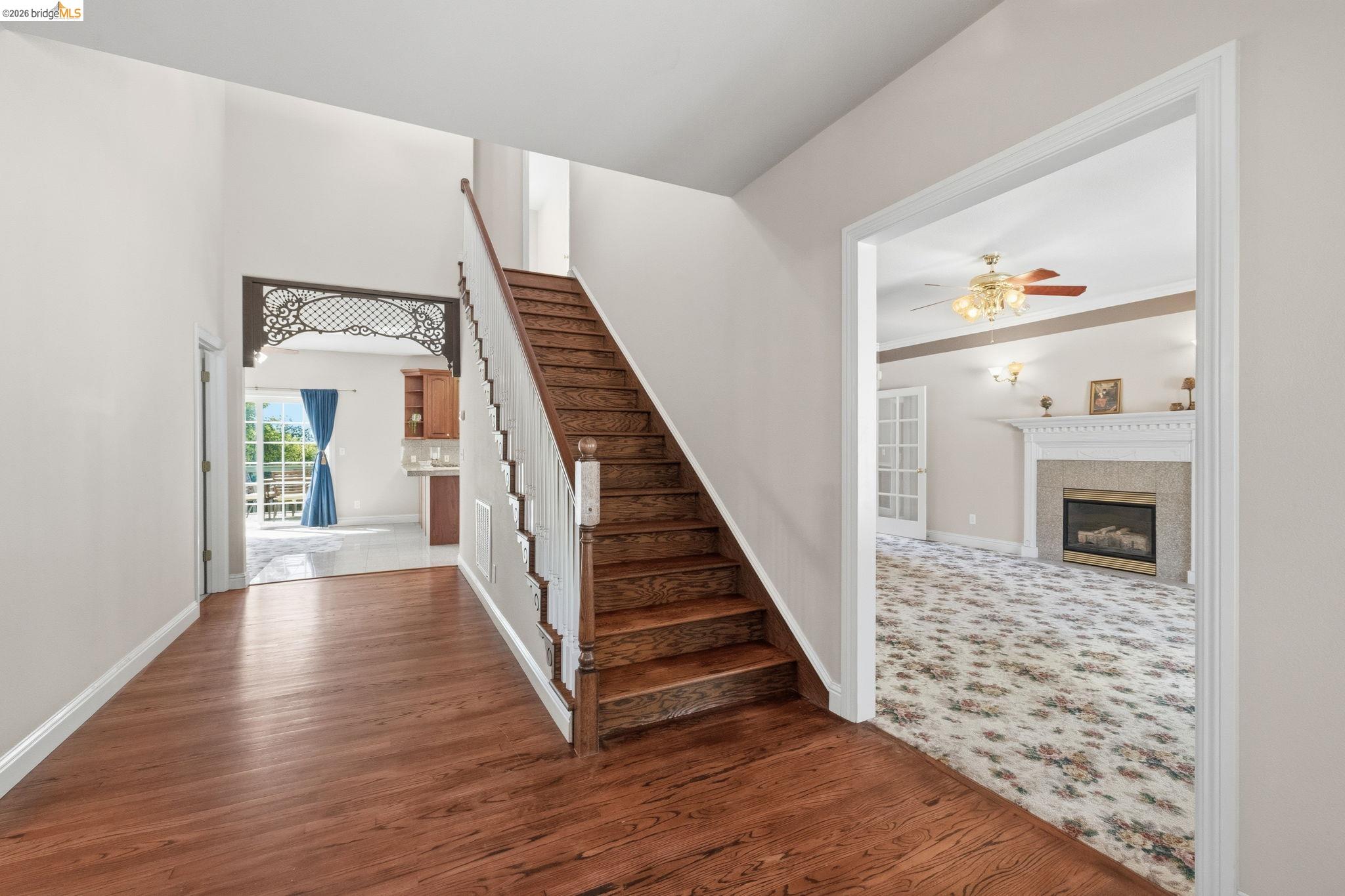 Detail Gallery Image 6 of 52 For 21472 Longeway Rd, Sonora,  CA 95370 - 3 Beds | 2/1 Baths