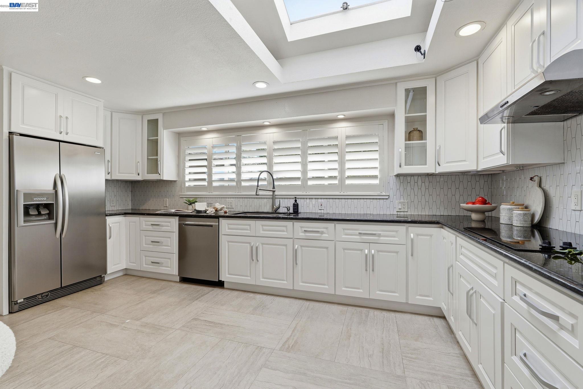 Detail Gallery Image 6 of 31 For 38048 Palmer Dr, Fremont,  CA 94536 - 4 Beds | 2/1 Baths