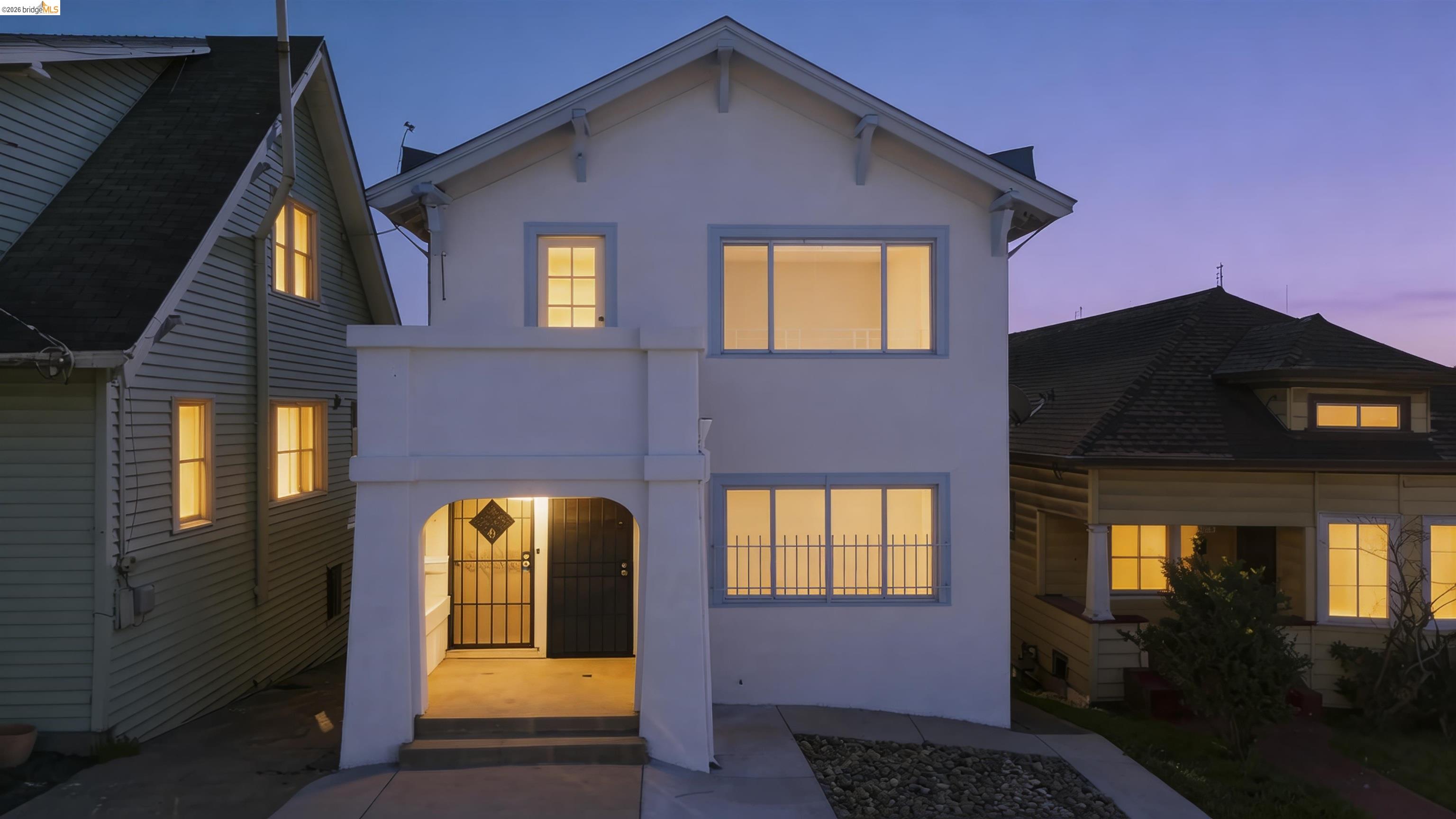 326-328 Athol Avenue, Oakland, CA, 94606