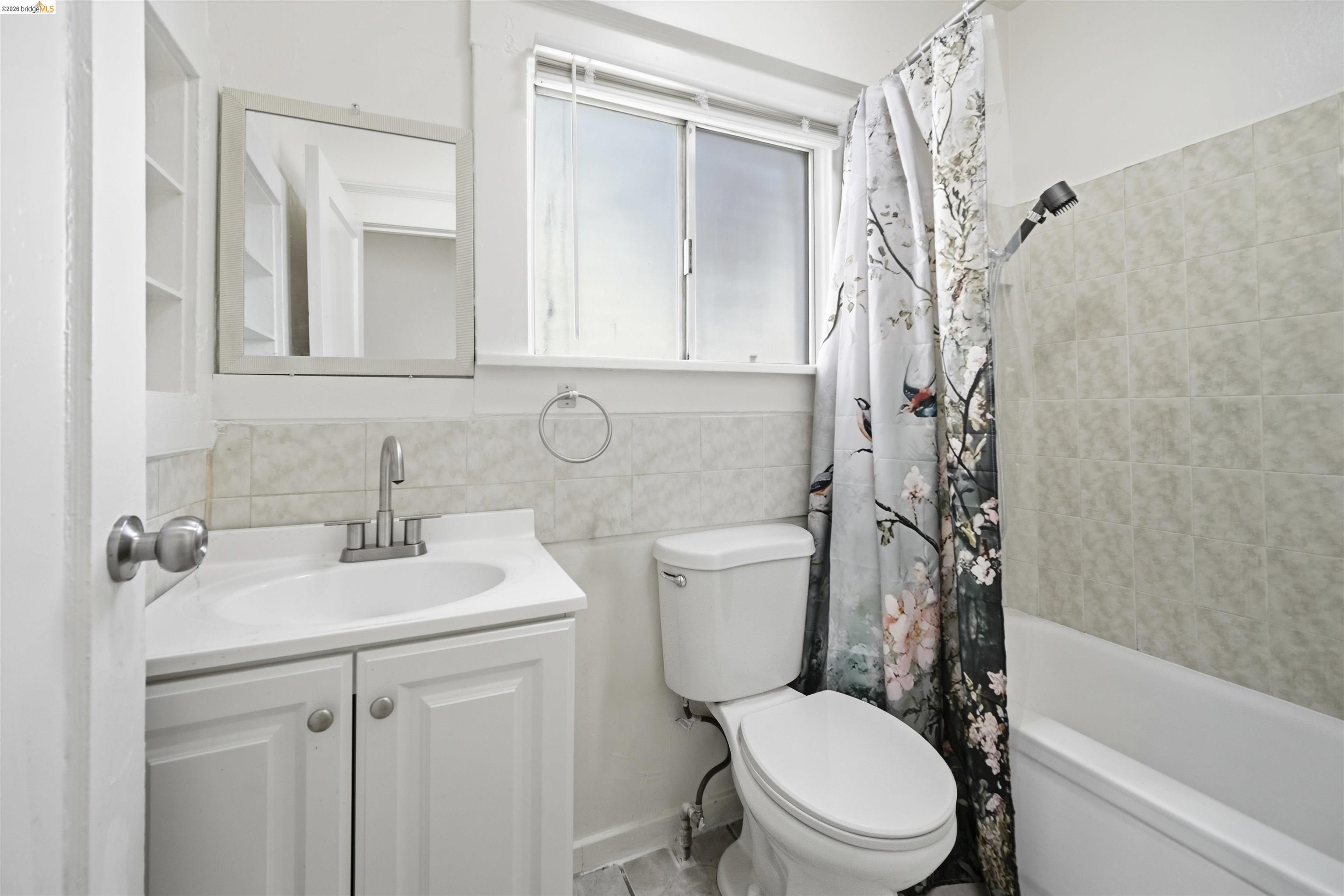 Detail Gallery Image 11 of 50 For 2628 22nd Ave, Oakland,  CA 94606 - – Beds | – Baths