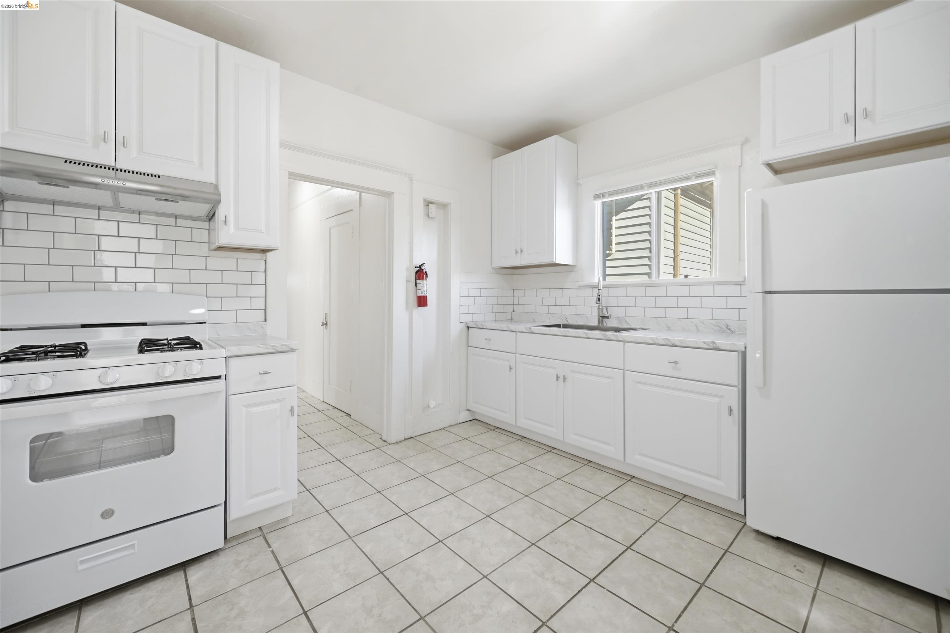 Detail Gallery Image 18 of 50 For 2628 22nd Ave, Oakland,  CA 94606 - – Beds | – Baths