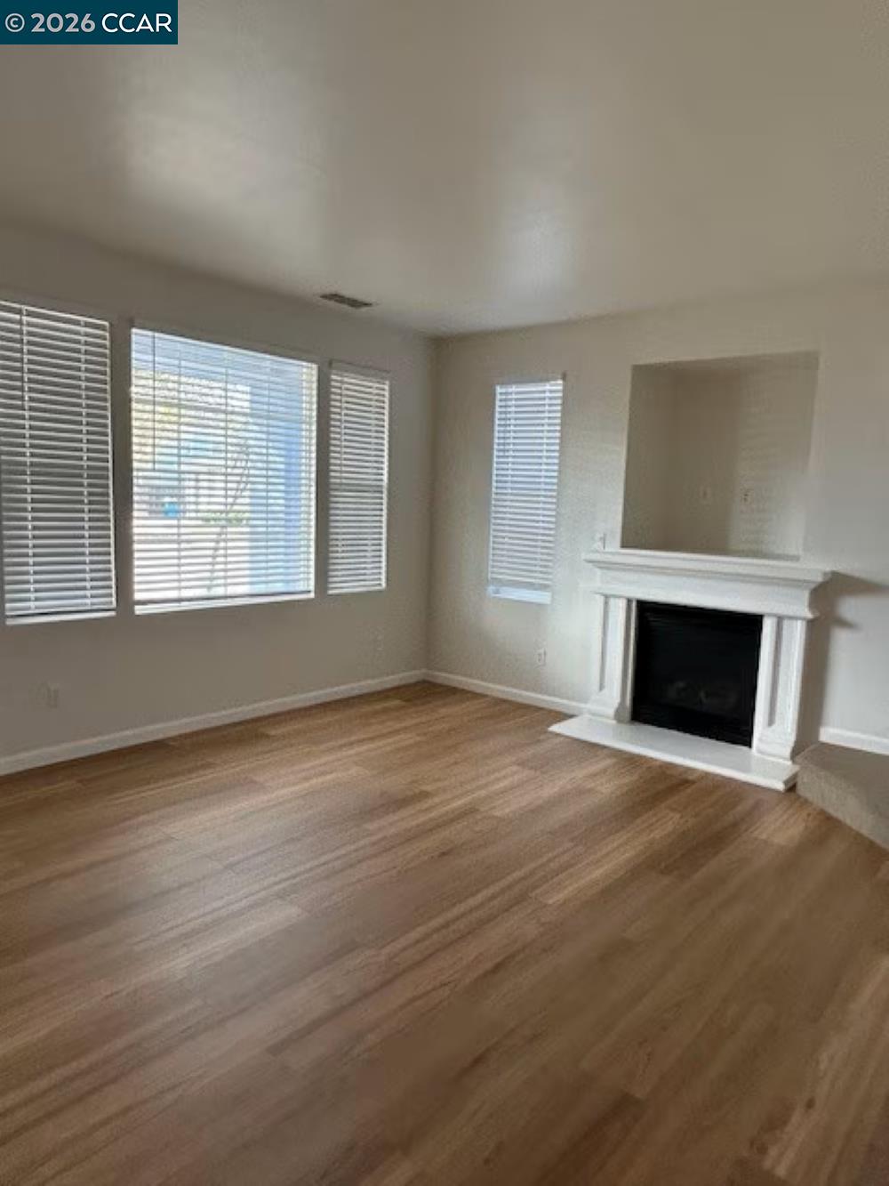 Detail Gallery Image 2 of 18 For 2297 Orleans St, Santa Rosa,  CA 95403 - 3 Beds | 2/1 Baths