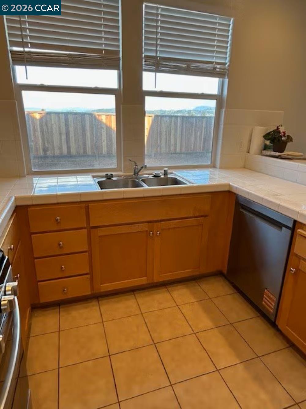 Detail Gallery Image 7 of 18 For 2297 Orleans St, Santa Rosa,  CA 95403 - 3 Beds | 2/1 Baths