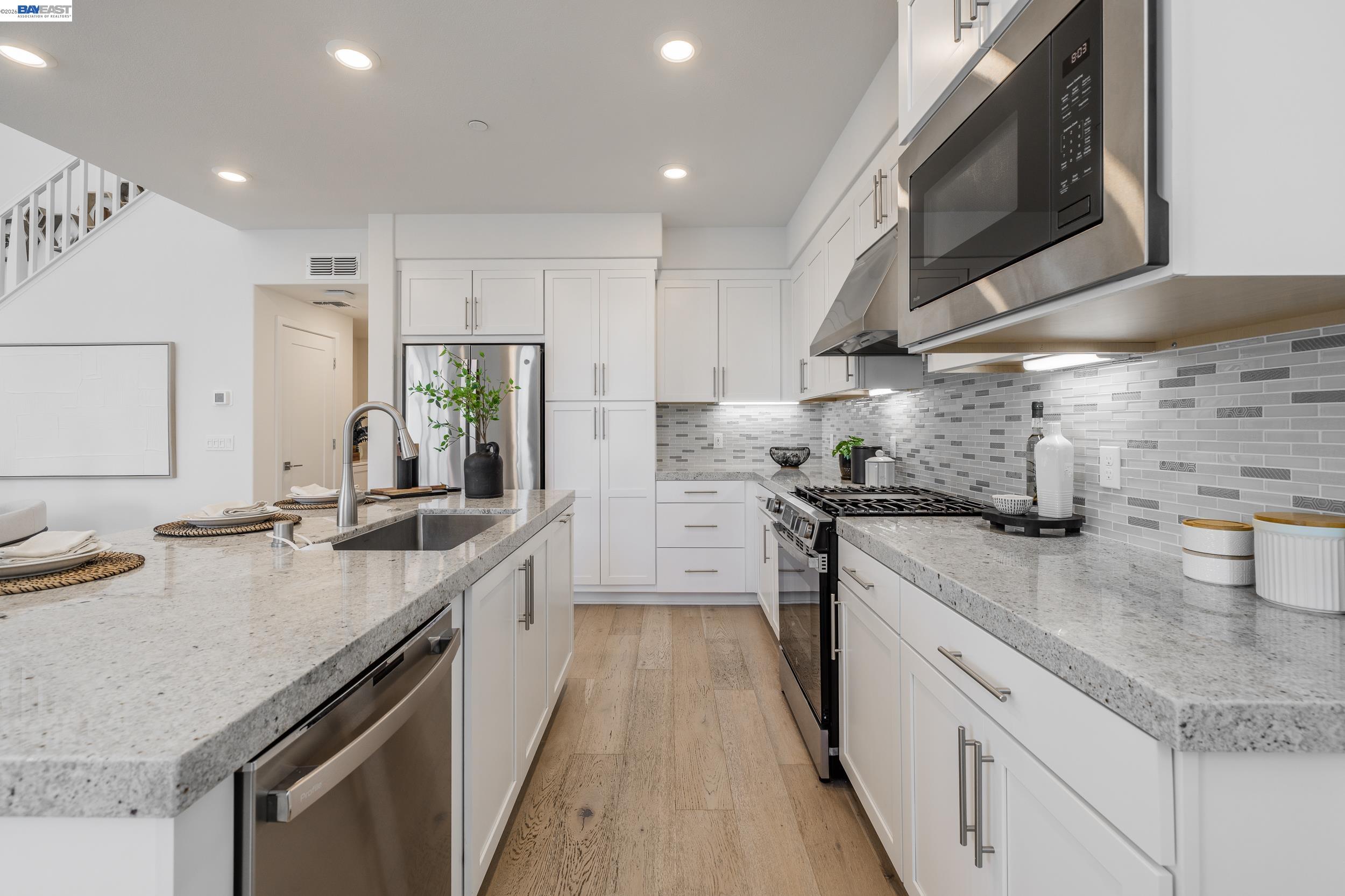 Photo #16: 41128371 Listing: Photo #16