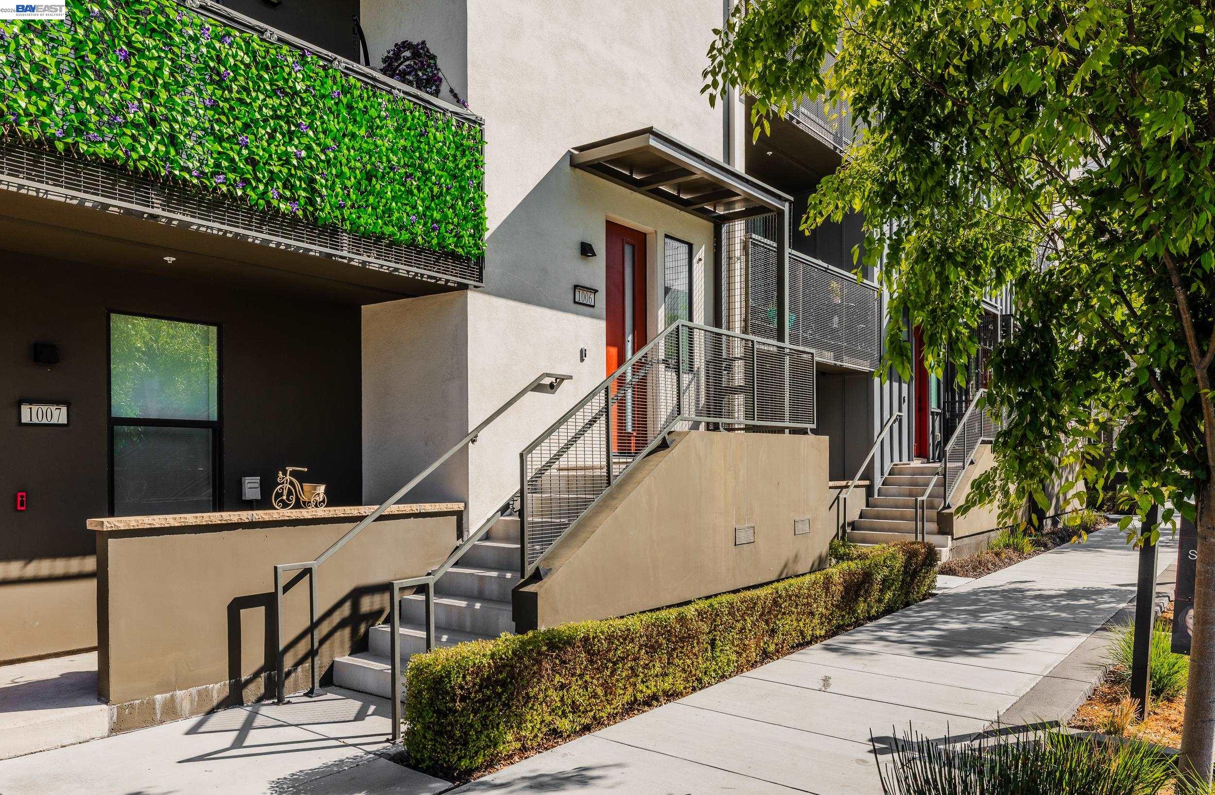 Photo #3: 41128371 Listing: Photo #3