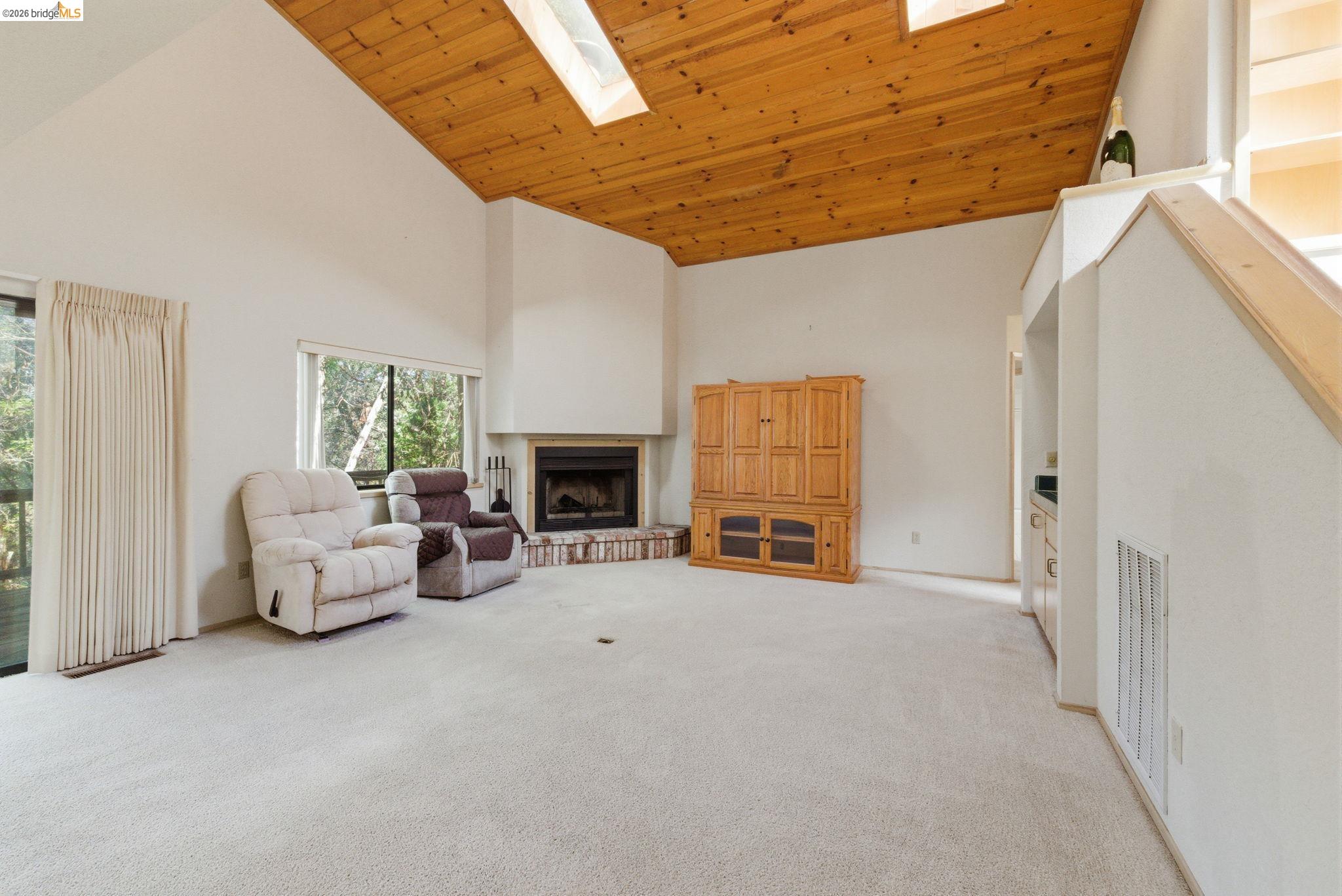 Detail Gallery Image 5 of 30 For 17223 Nile River Dr, Sonora,  CA 95370 - 3 Beds | 2 Baths